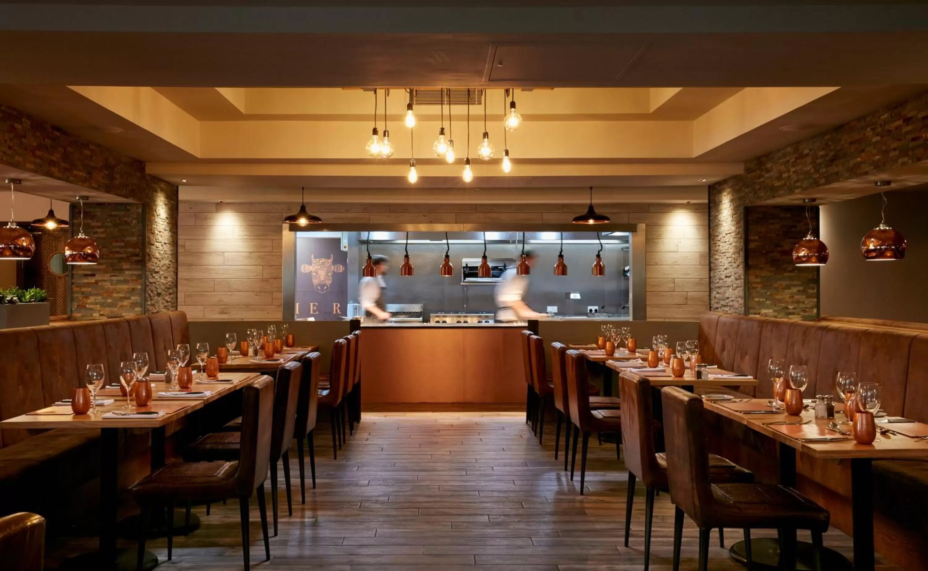 Restaurant/places to eat in Coldra Court Hotel by Celtic Manor