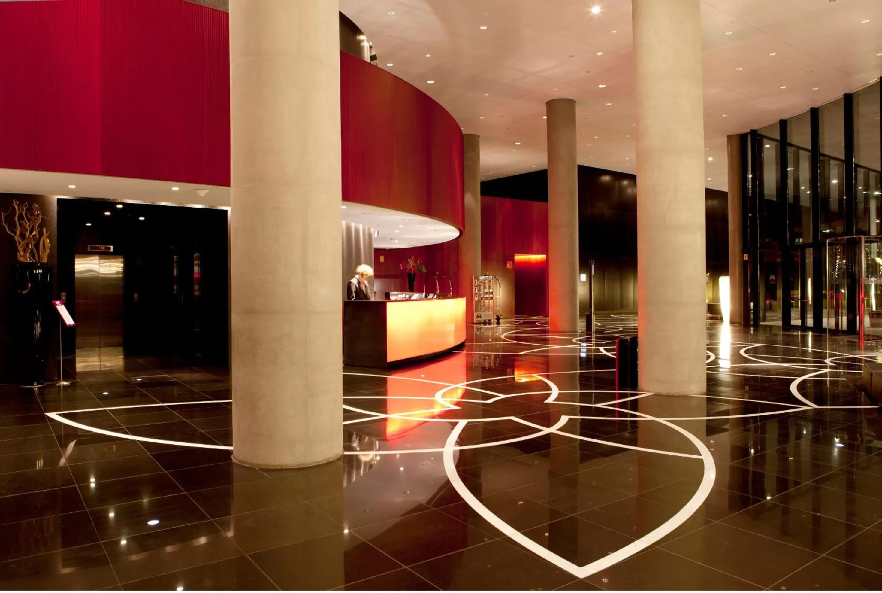 Lobby or reception in Hotel Porta Fira 4* Sup