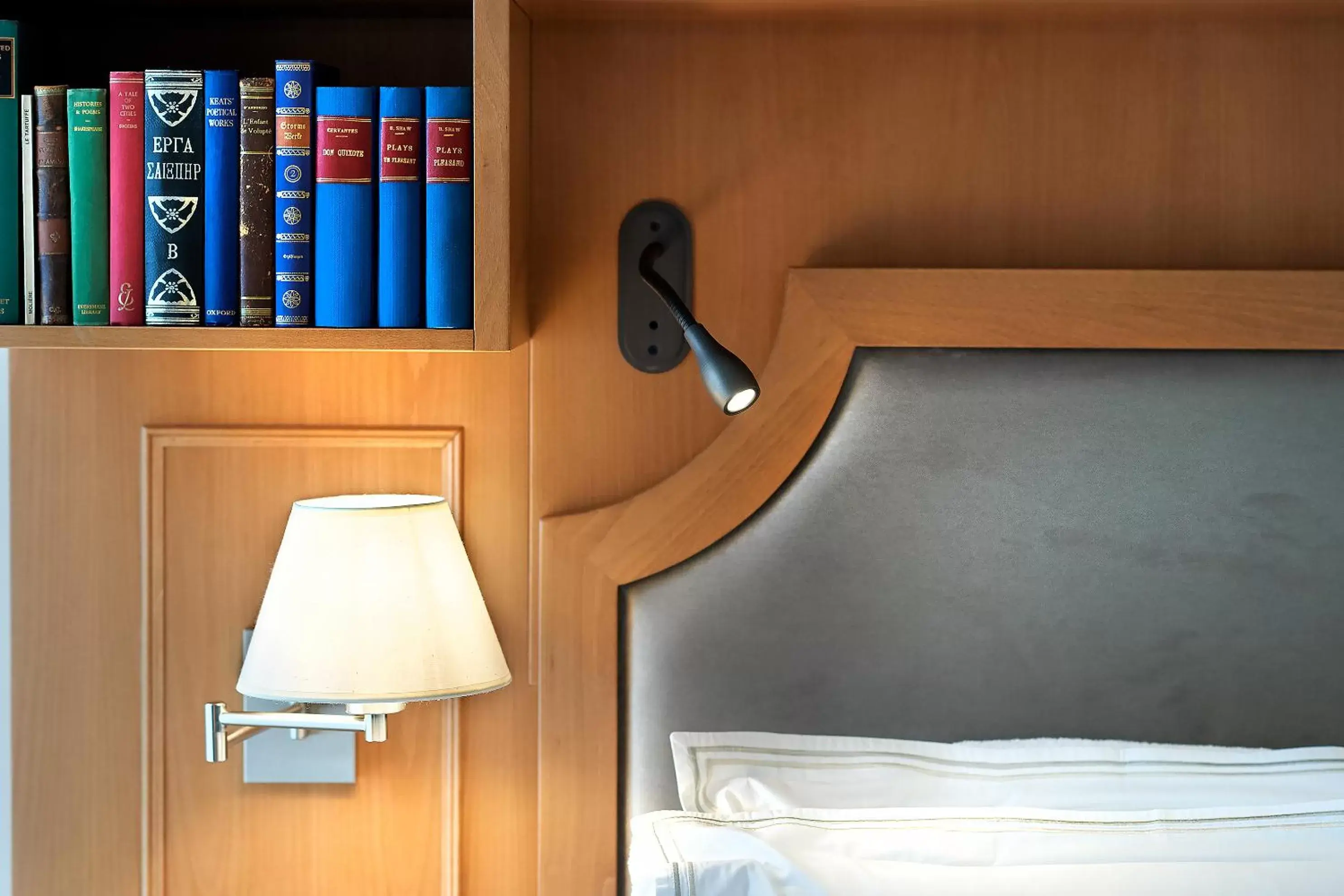 Bed in Legacy Gastro Suites Bed in Legacy Gastro Suites