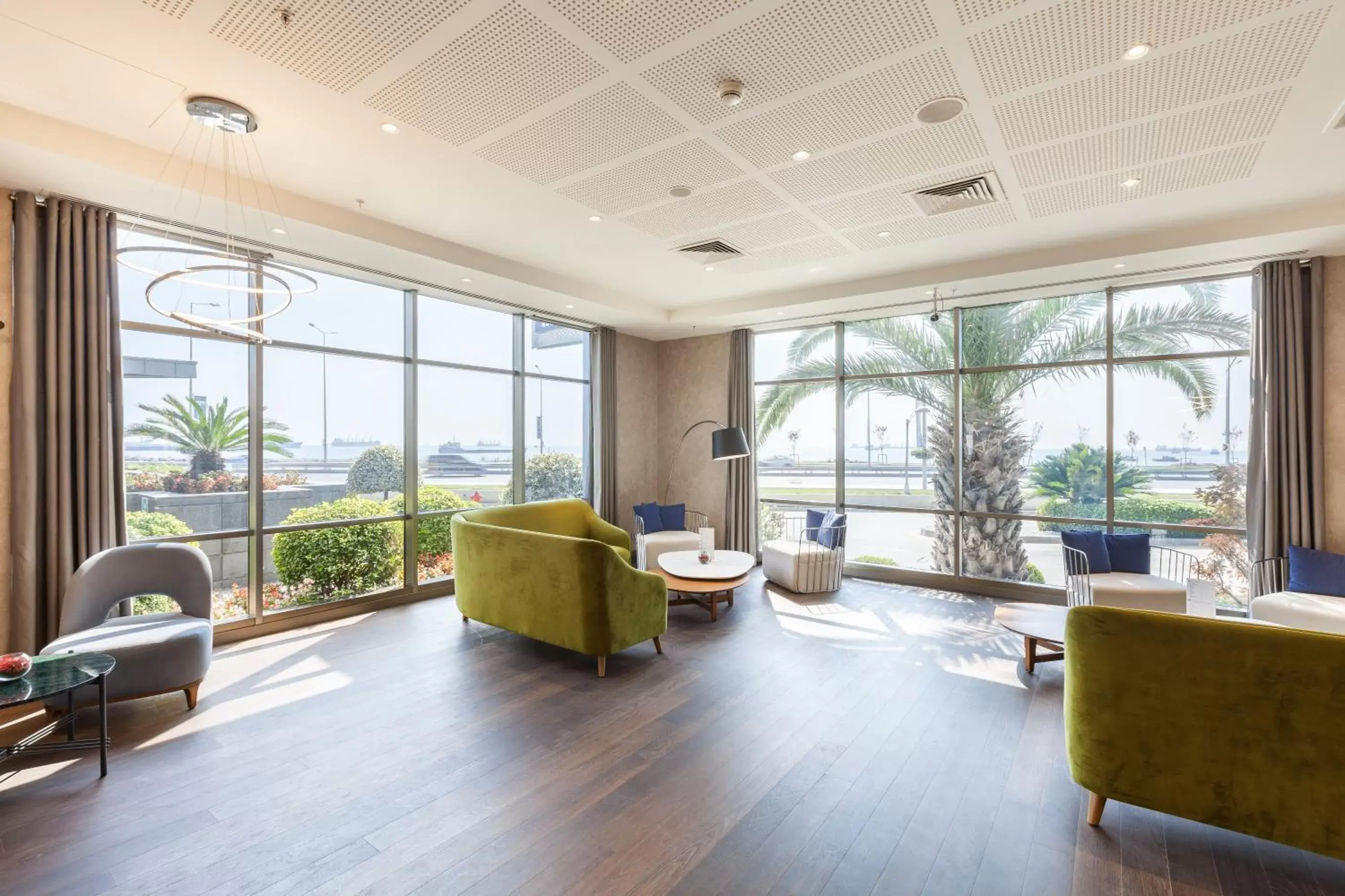 Communal lounge/ TV room, Lobby/Reception in Novotel Istanbul Zeytinburnu