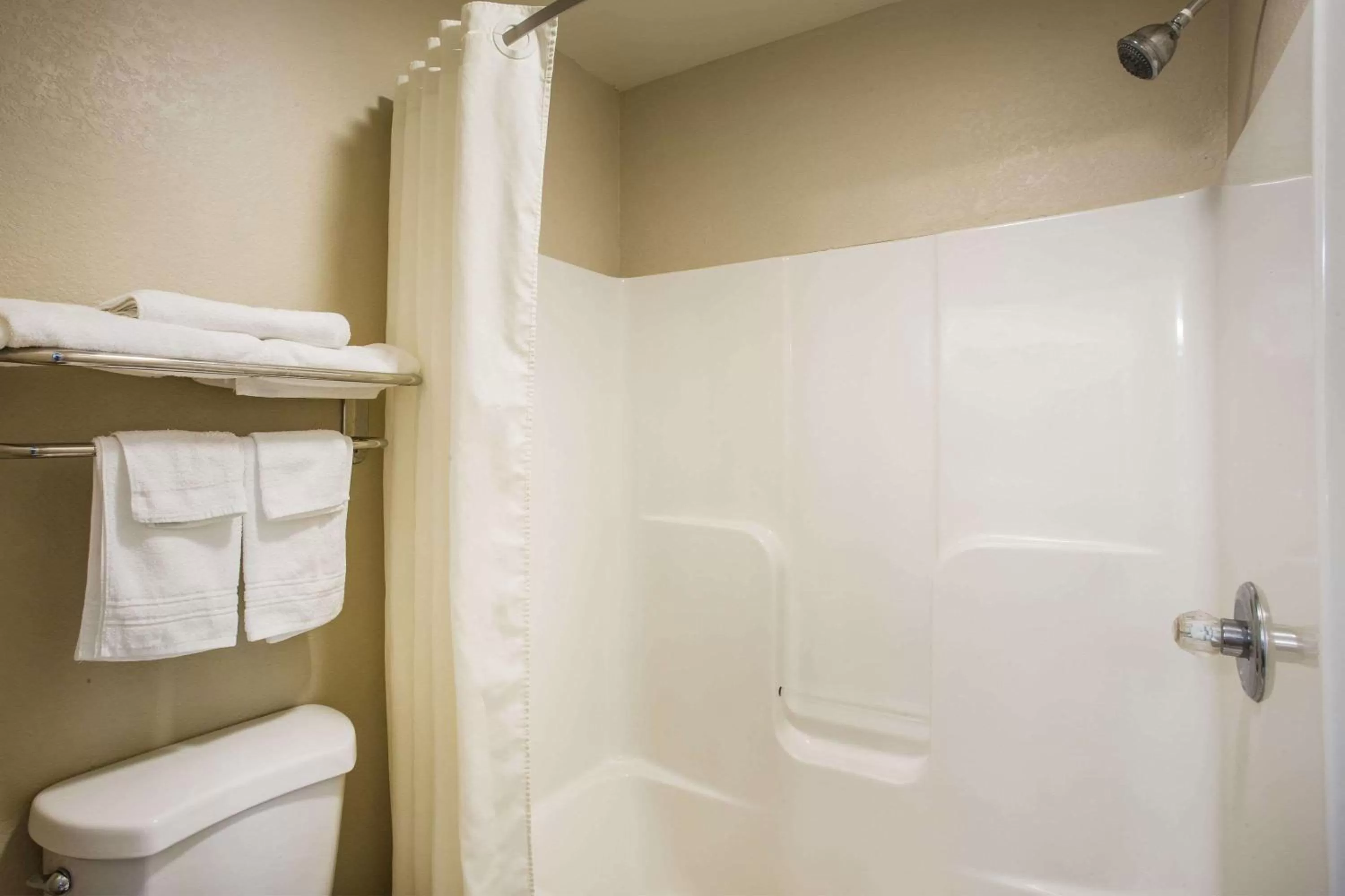 Bathroom in Super 8 by Wyndham Remington