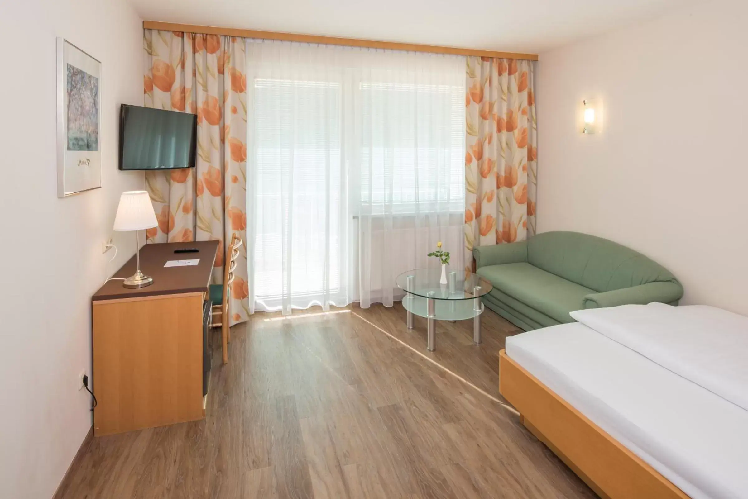 Single Room Business Plus in NOVAPARK Flugzeughotel Graz