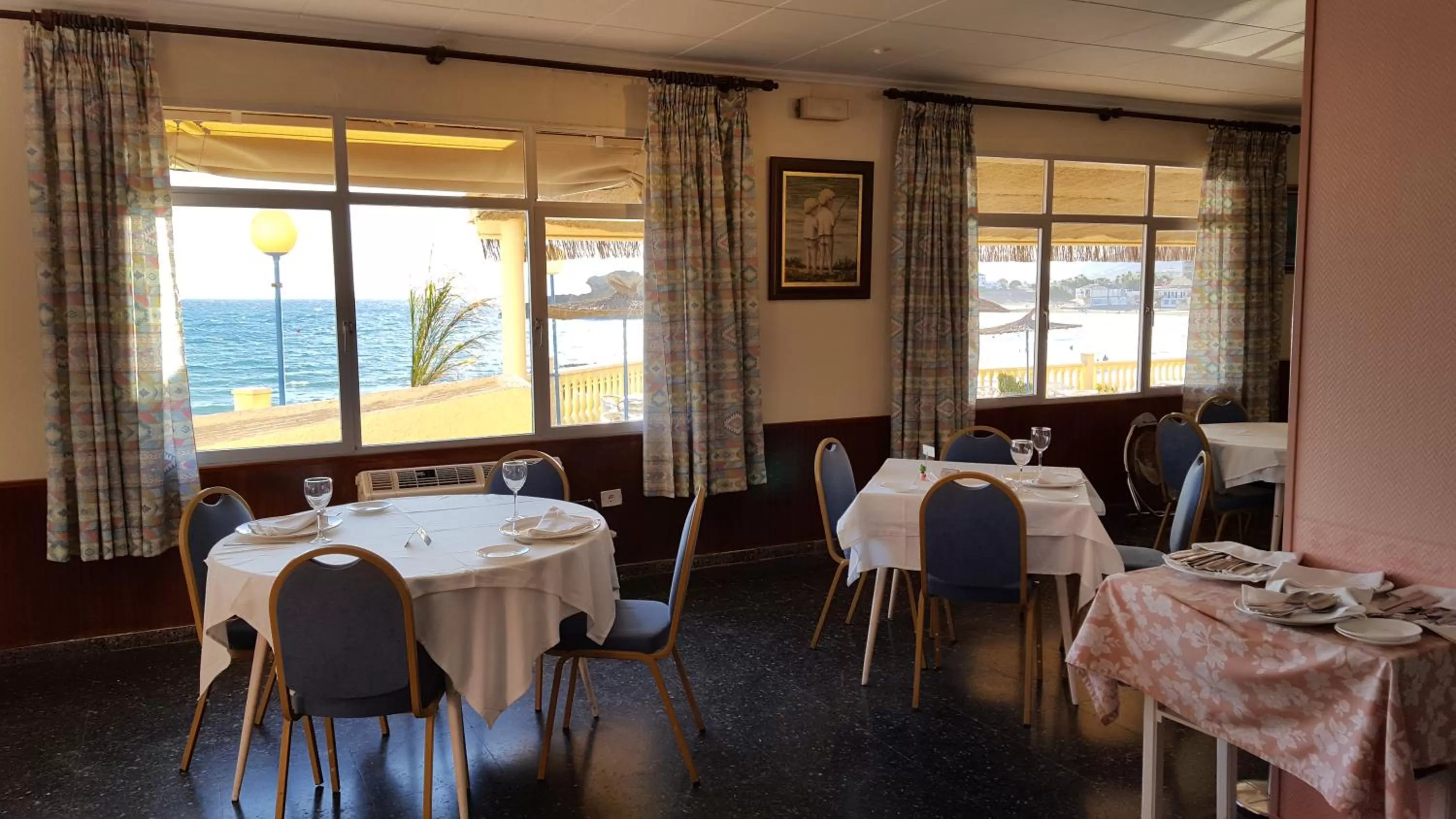 Restaurant/places to eat in Bahía - 30º hotels