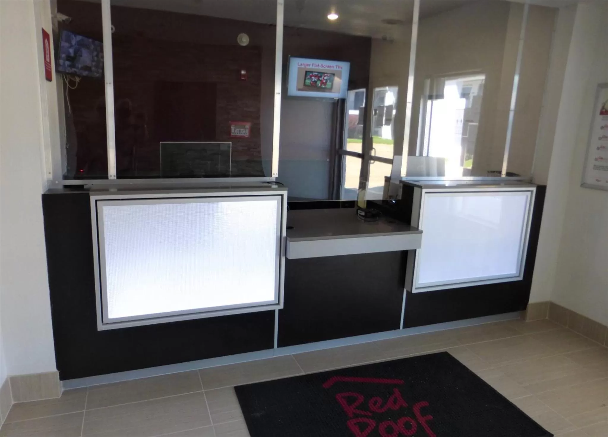 Lobby or reception in Red Roof Inn Houston - Jersey Village