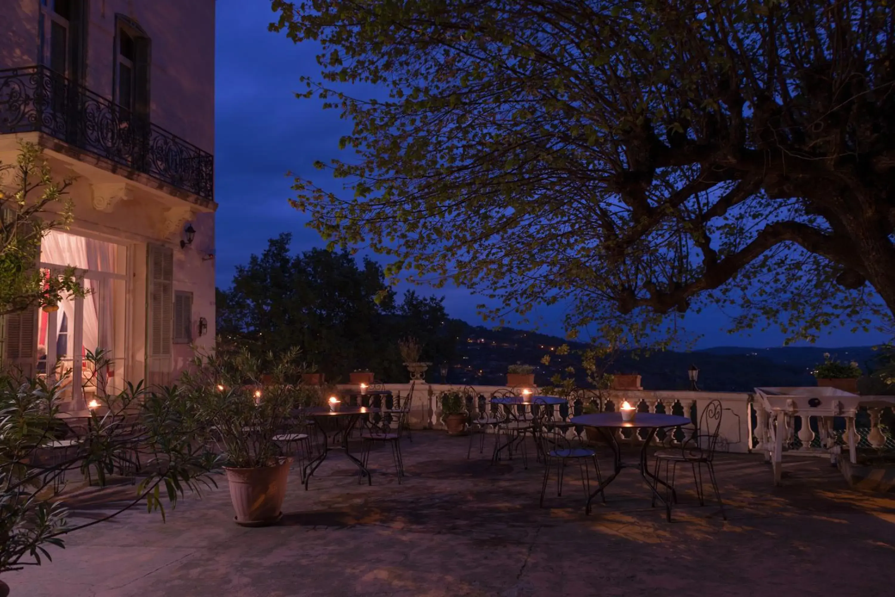 Patio, Restaurant/Places to Eat in La Bellaudiere