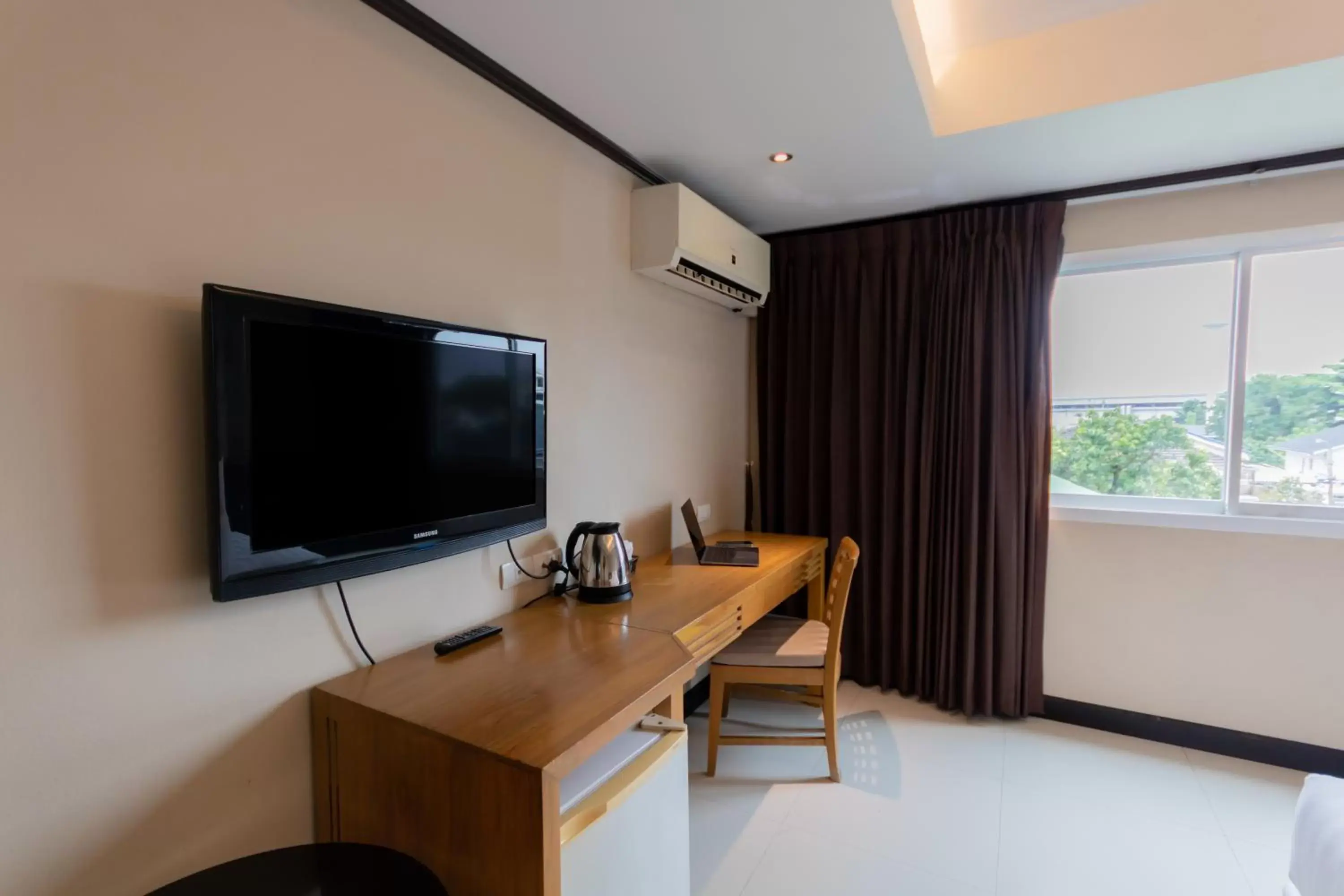 TV and multimedia, TV/Entertainment Center in Avana Hotel and Convention Centre SHA Extra Plus