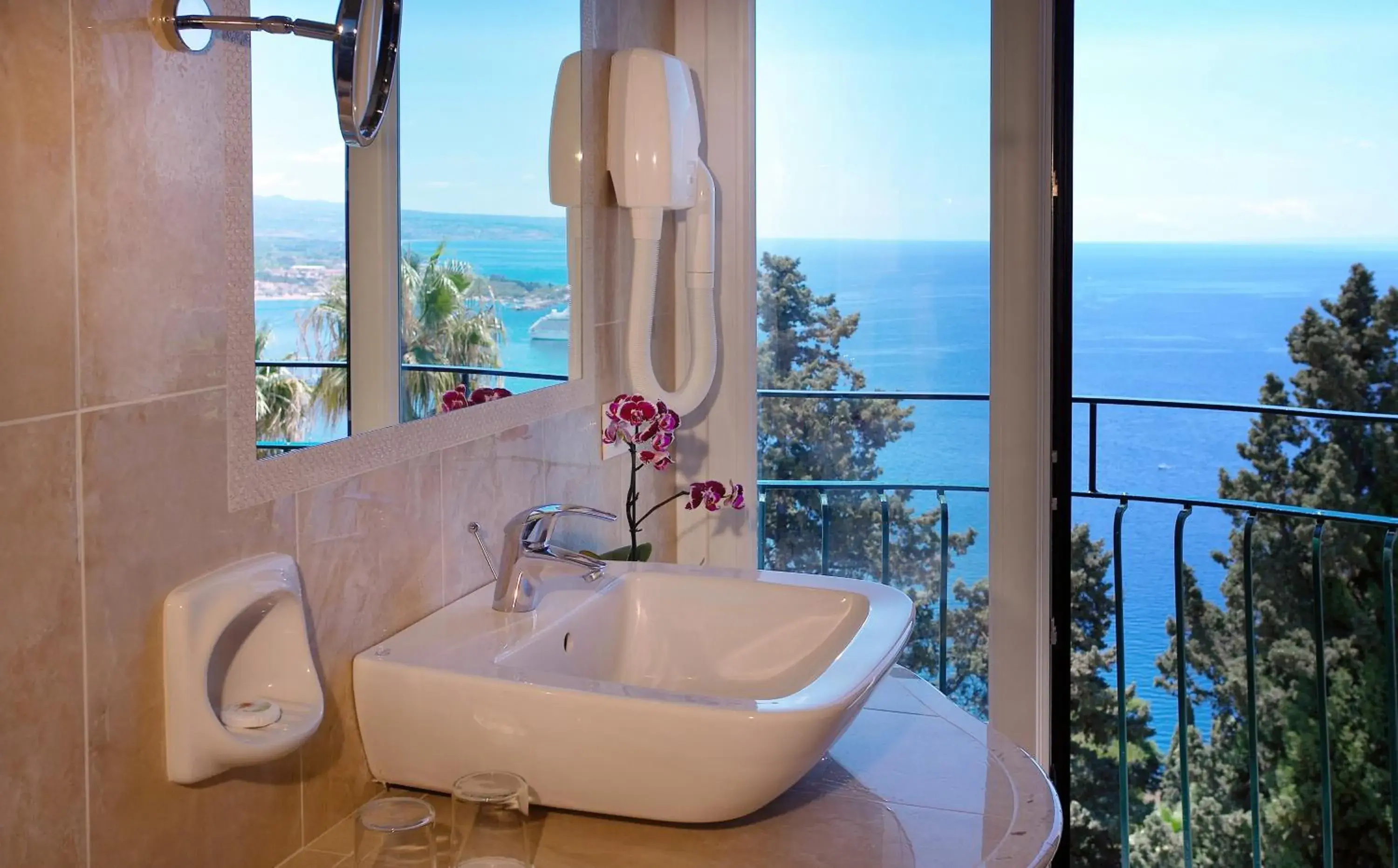 Bathroom in Hotel Villa Belvedere