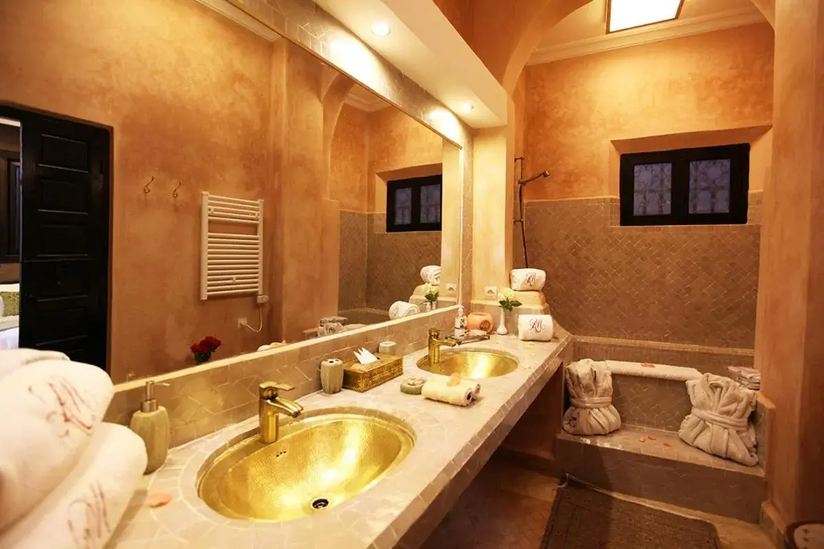 Bathroom in Riad Monceau