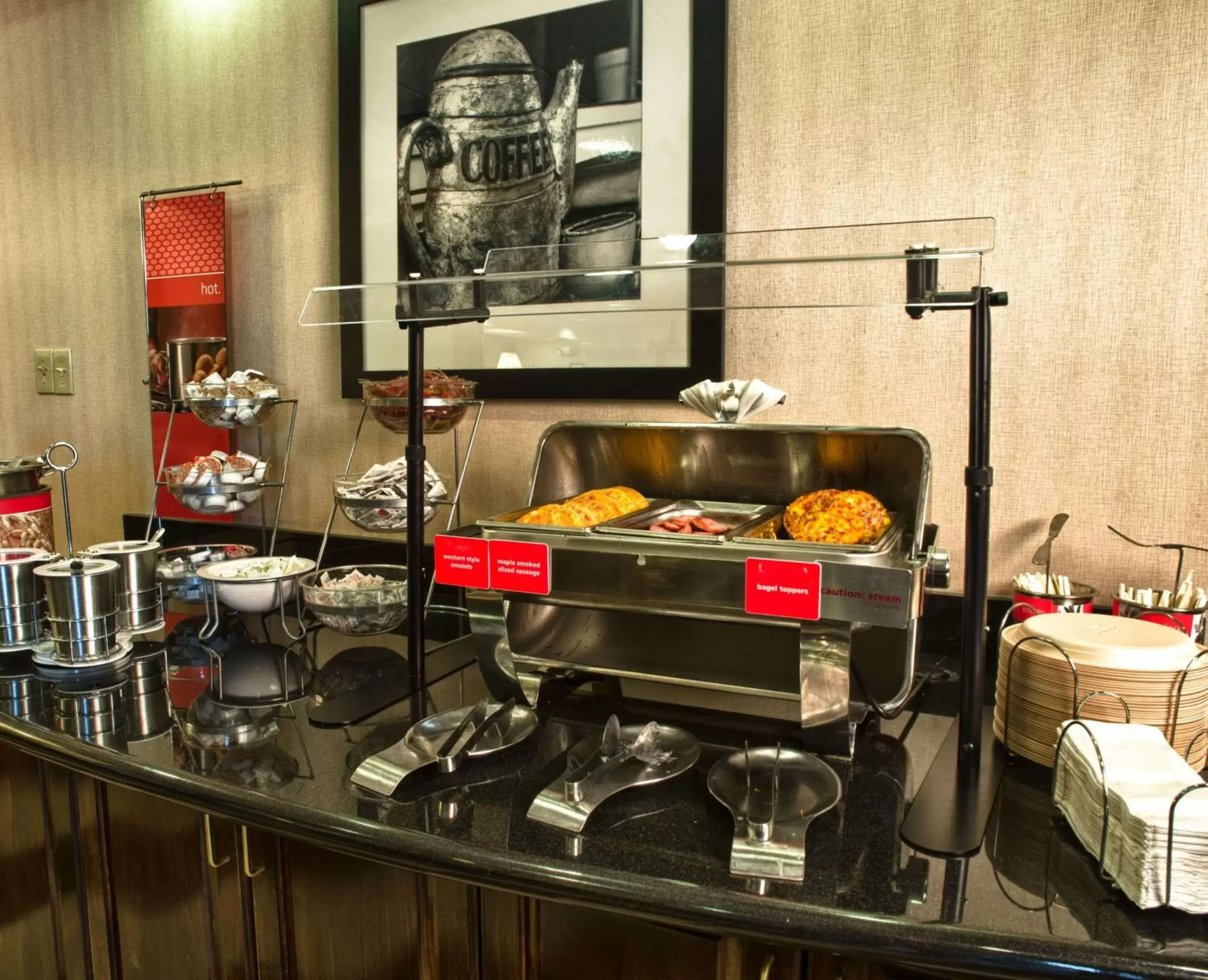 Dining area in Hampton Inn Spring Lake Fayetteville