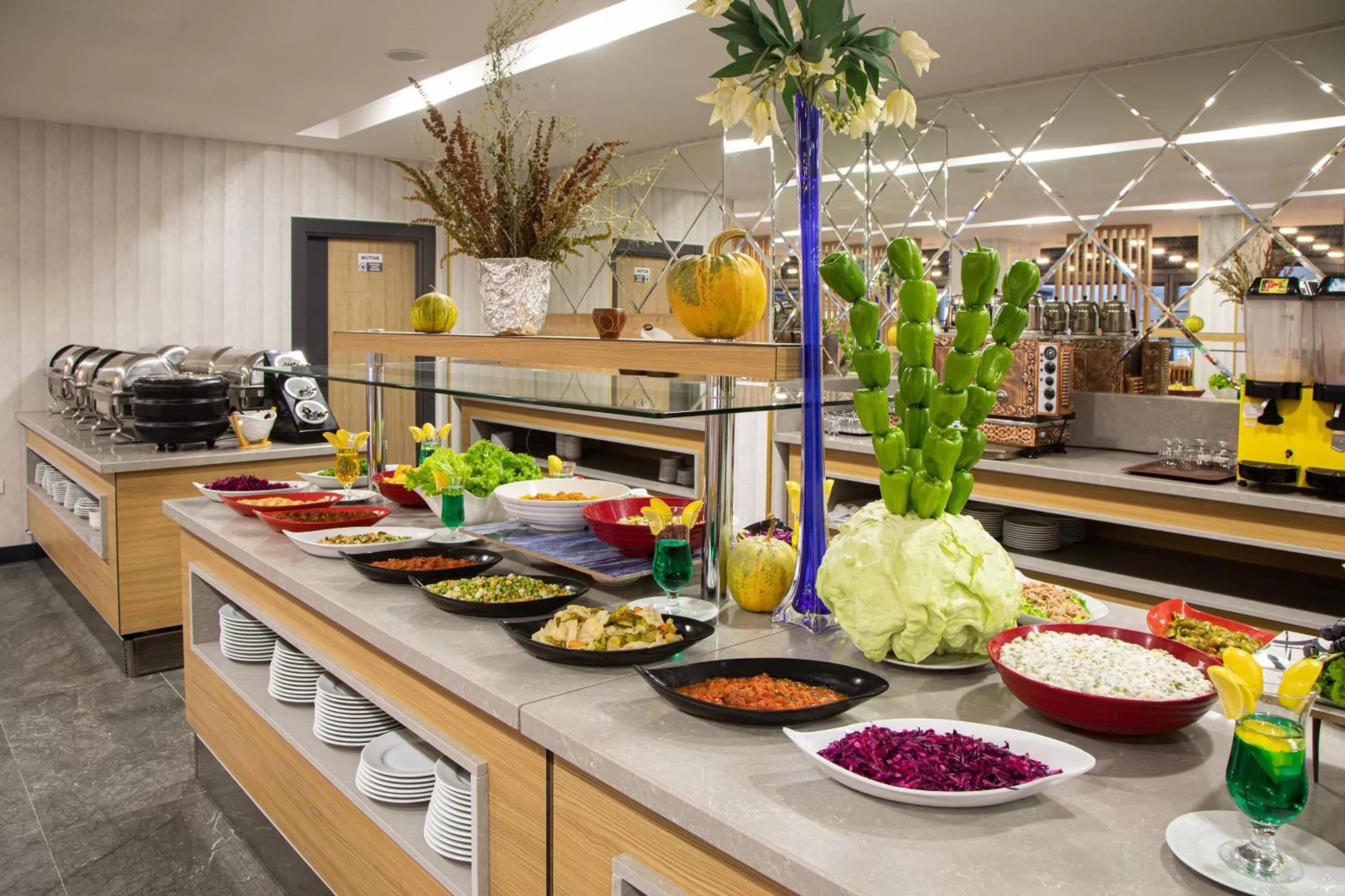 Restaurant/places to eat in Ipeksoy Thermal Hotel