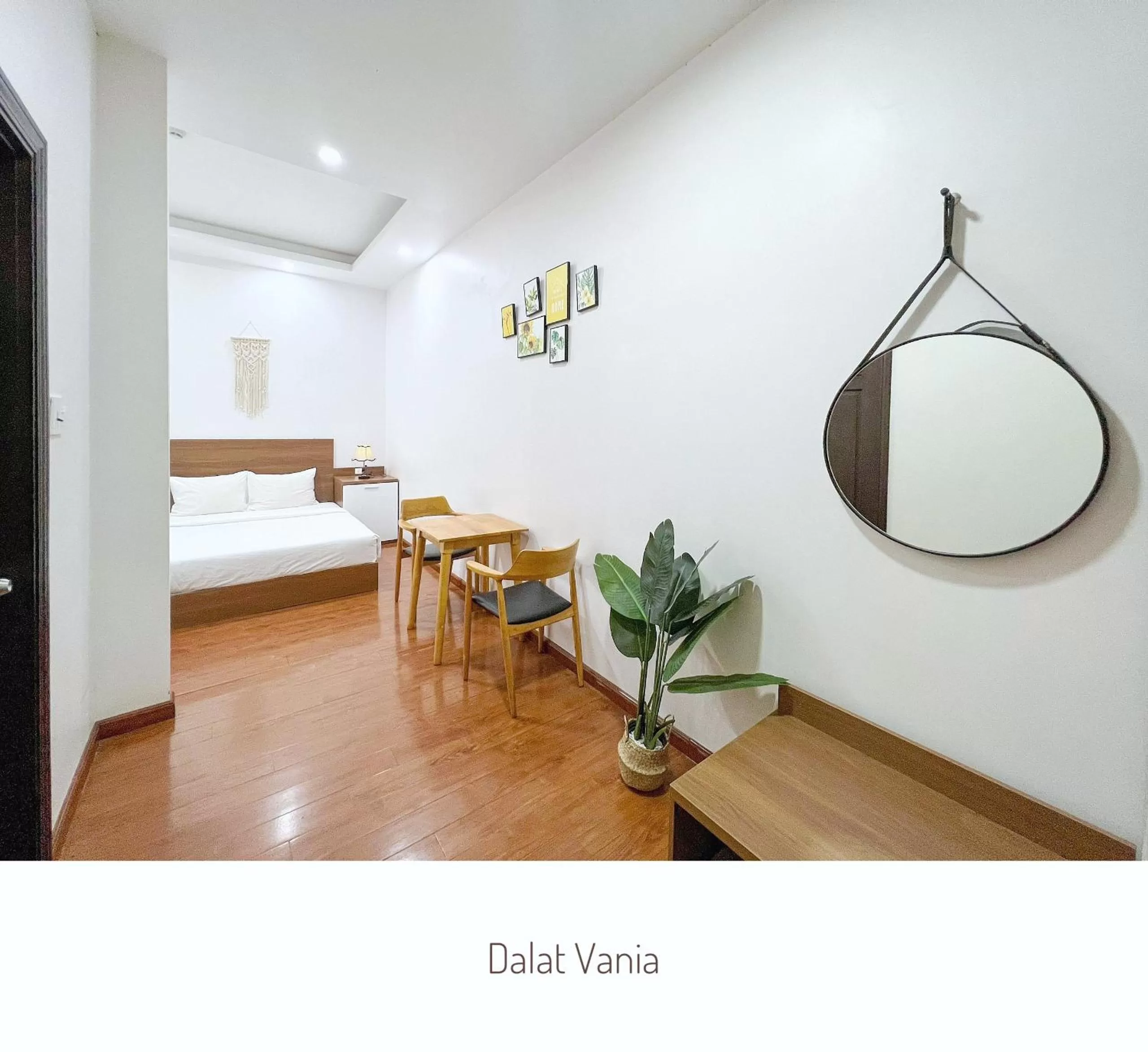 Bed in Sky Hotel - Dalat Vania