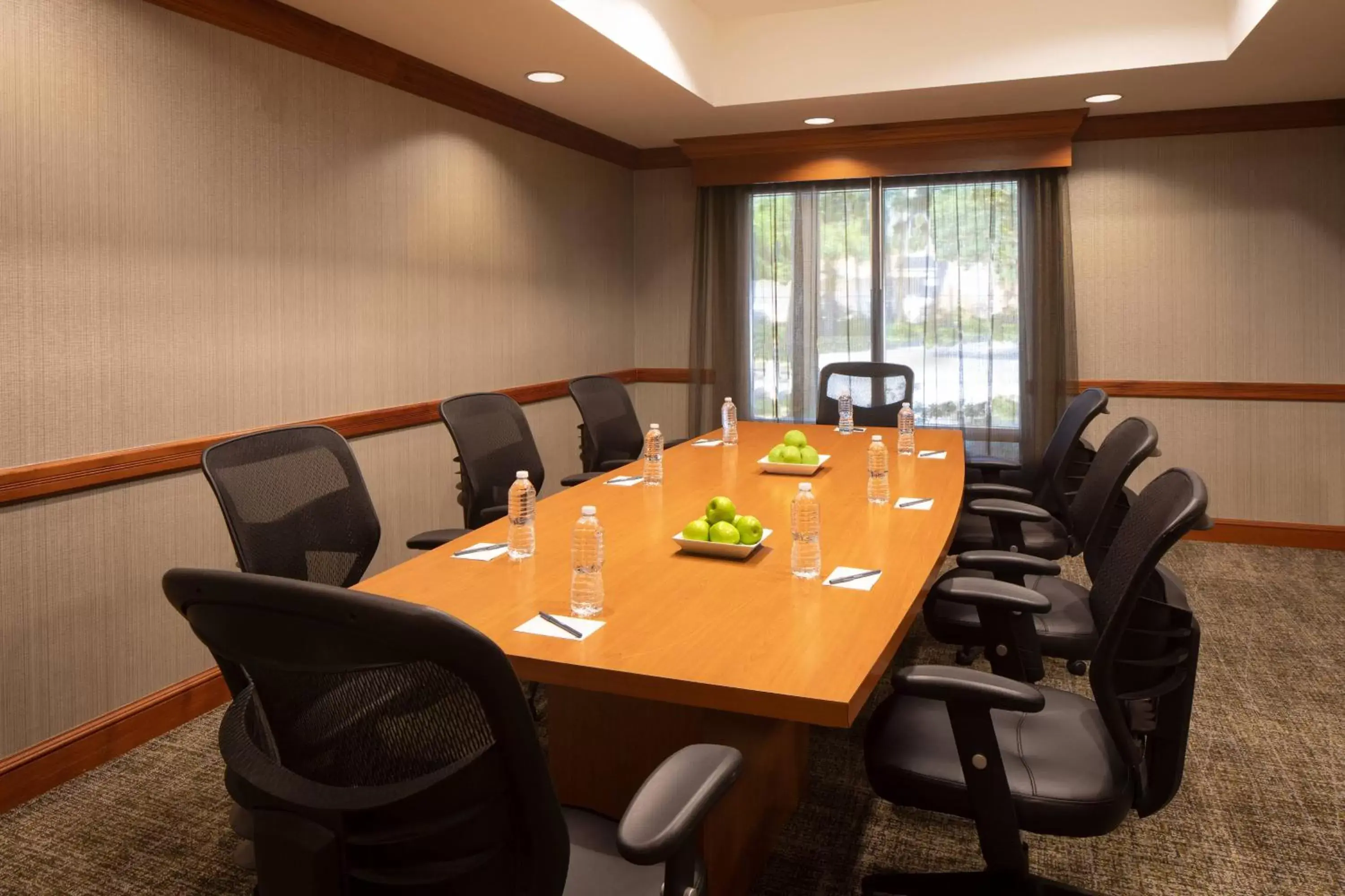 Meeting/conference room in SpringHill Suites by Marriott Tampa Westshore