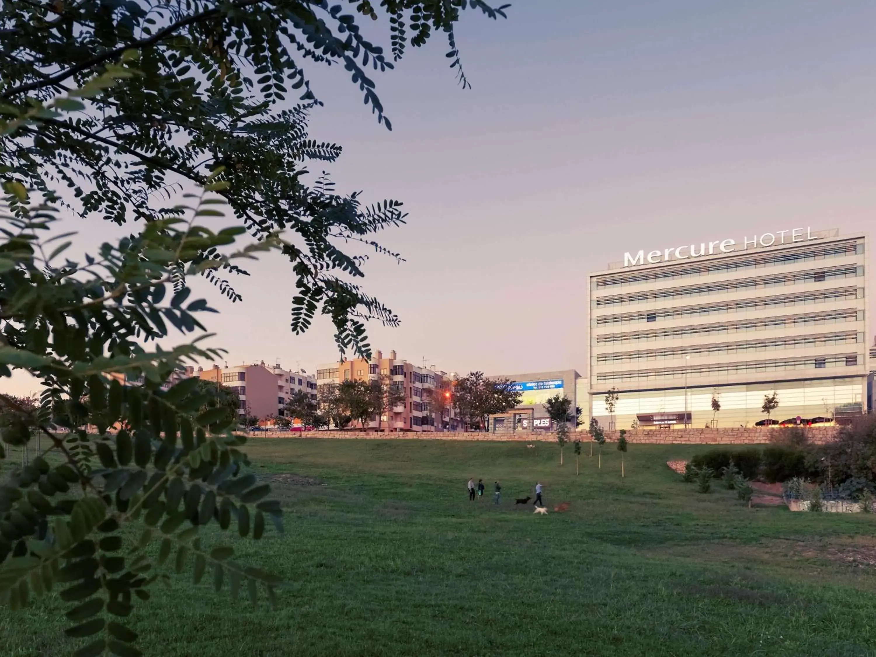 Property building in Mercure Lisboa Almada