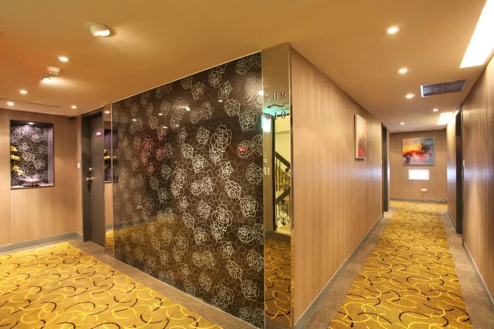 Decorative detail in Ximen Citizen Hotel