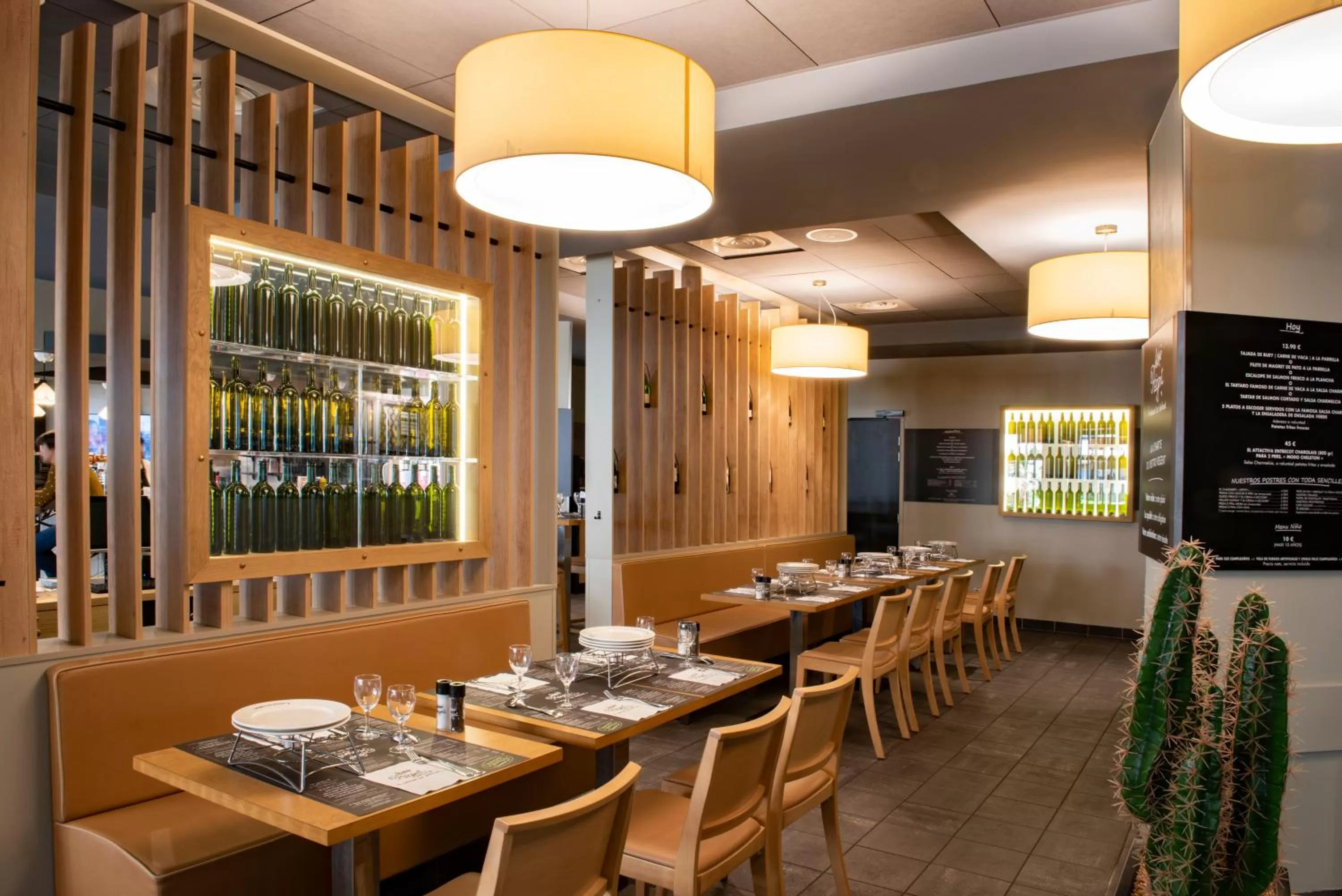 Restaurant/places to eat in ibis Tours Centre Gare