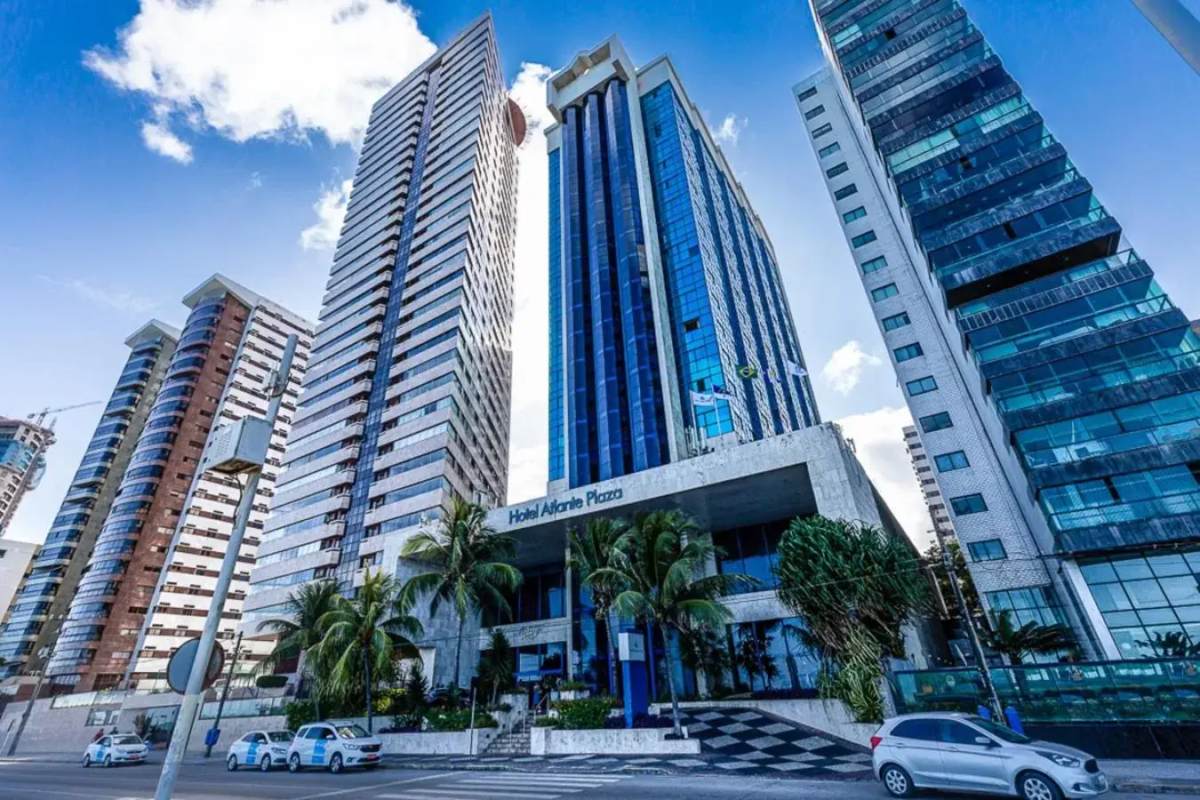 Facade/entrance, Property Building in Hotel Atlante Plaza