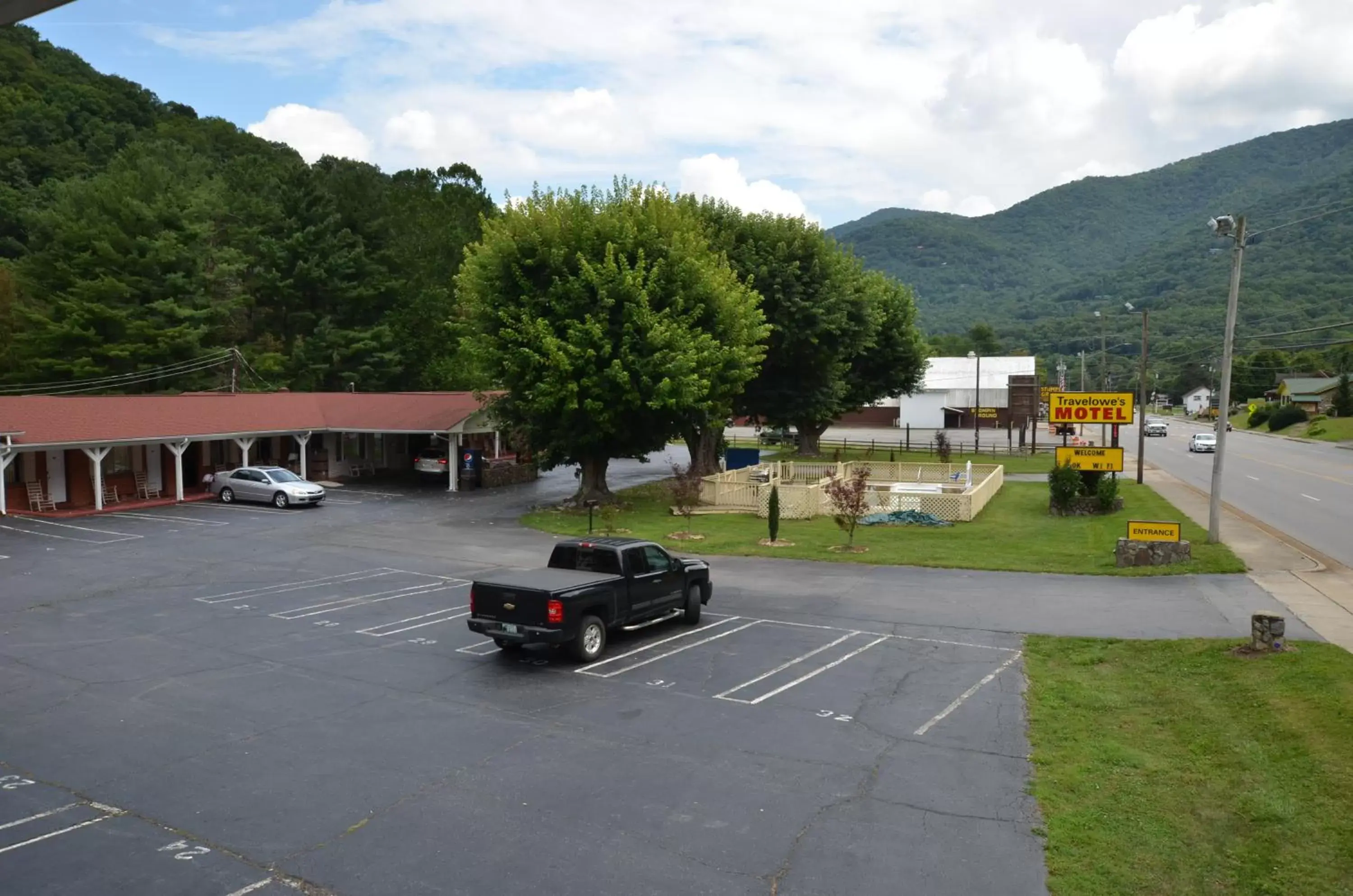 Travelowes Motel - Maggie Valley Travelowes Motel - Maggie Valley