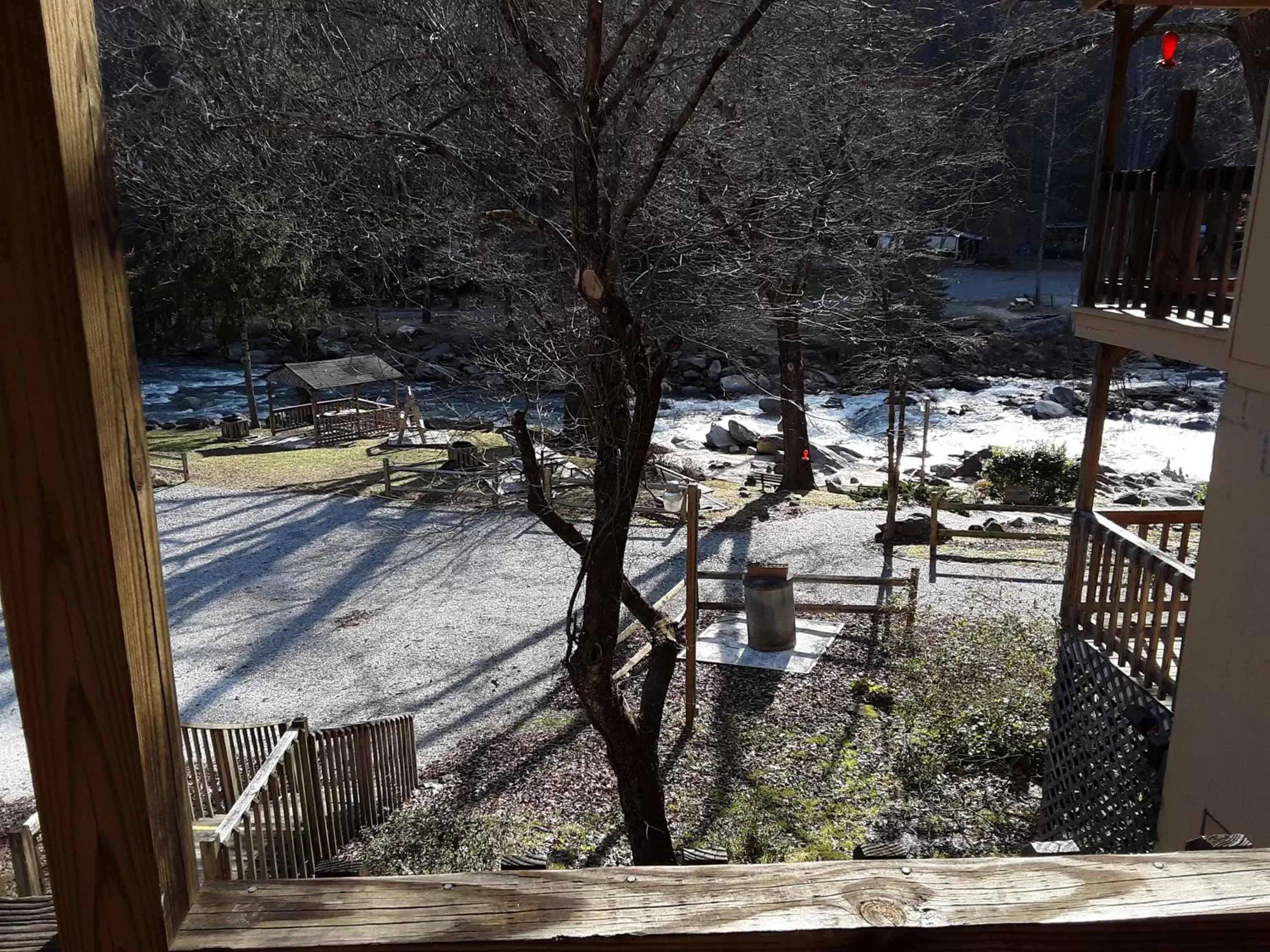 Winter in The Evening Shade River Lodge and Cabins