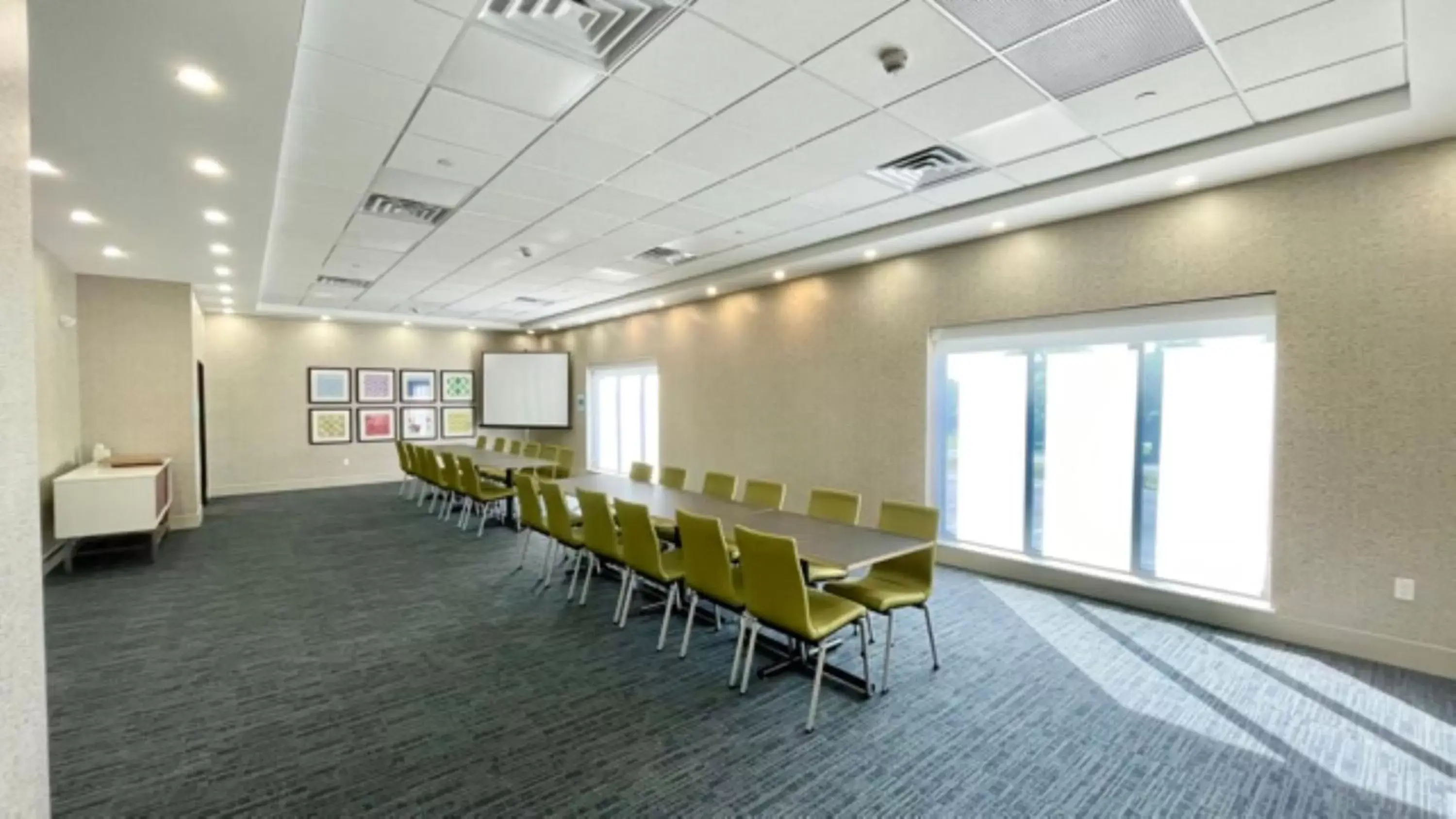 Meeting/conference room in Holiday Inn Express - Fall River North