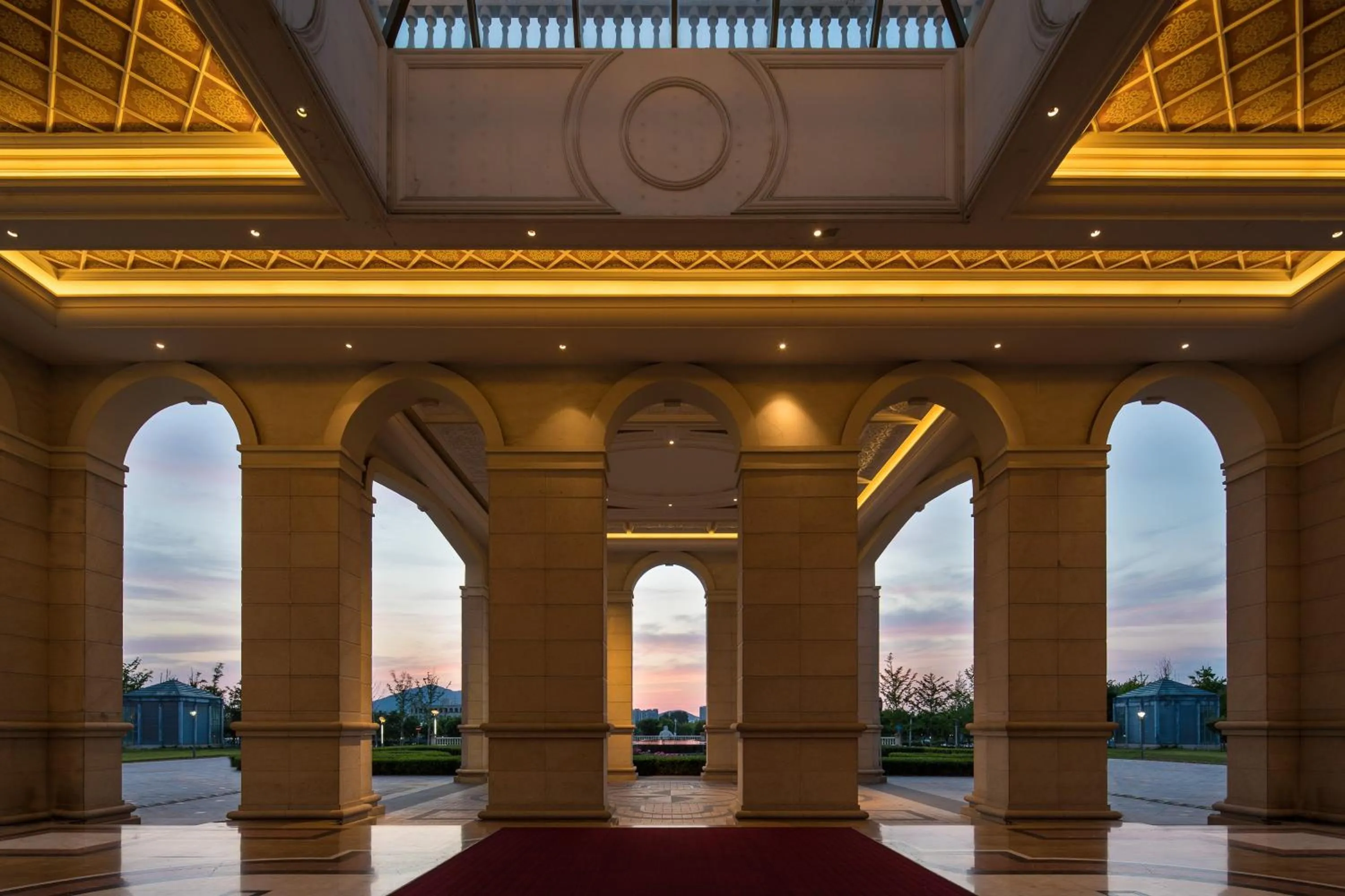 Property building in Crowne Plaza Ocean Spring Resort by IHG