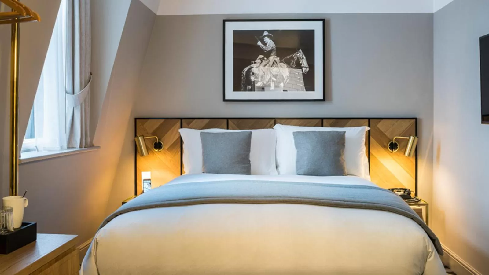 Bed in Victory House Leicester Square