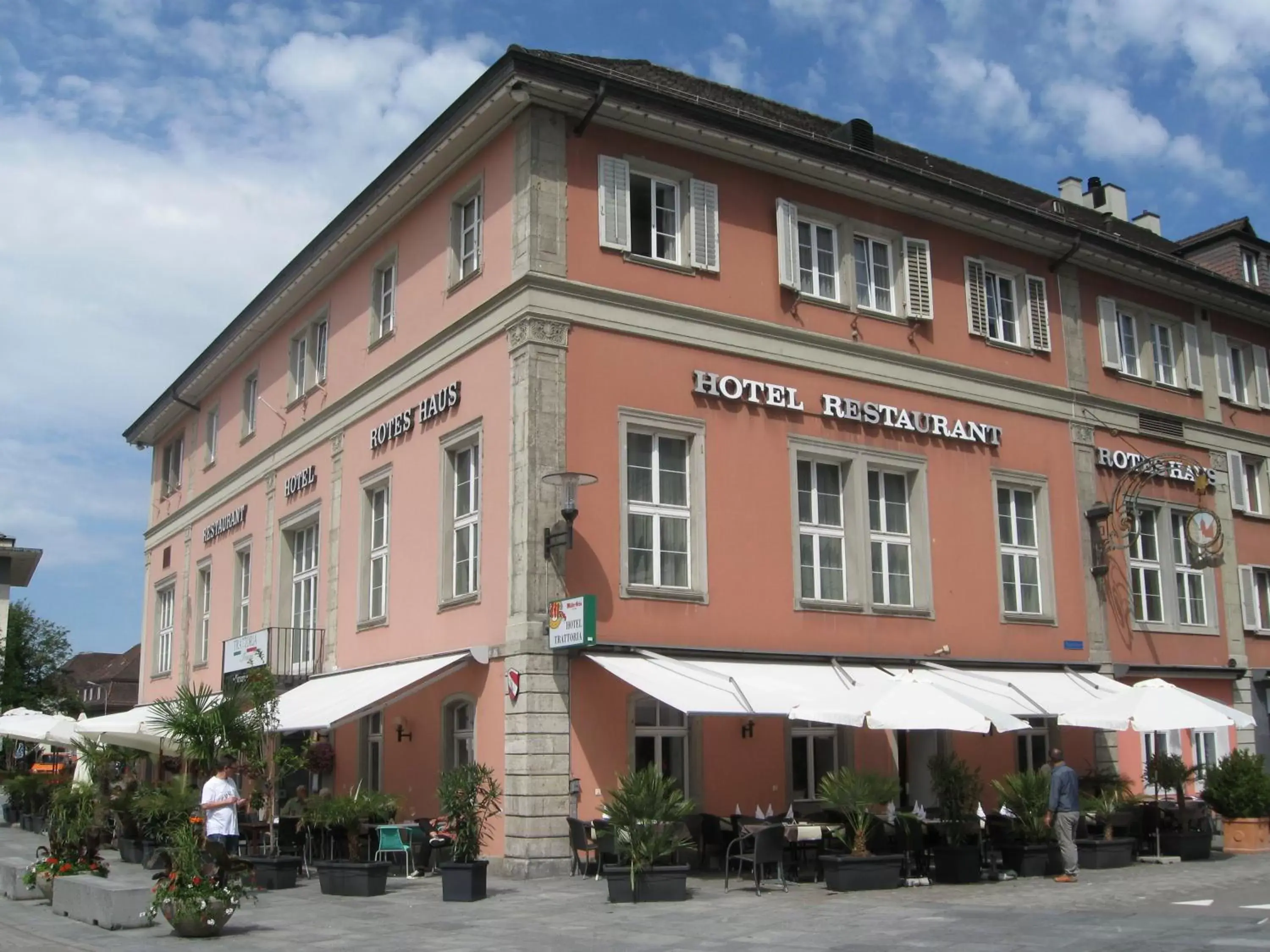 Facade/entrance, Property Building in Hotel Rotes Haus