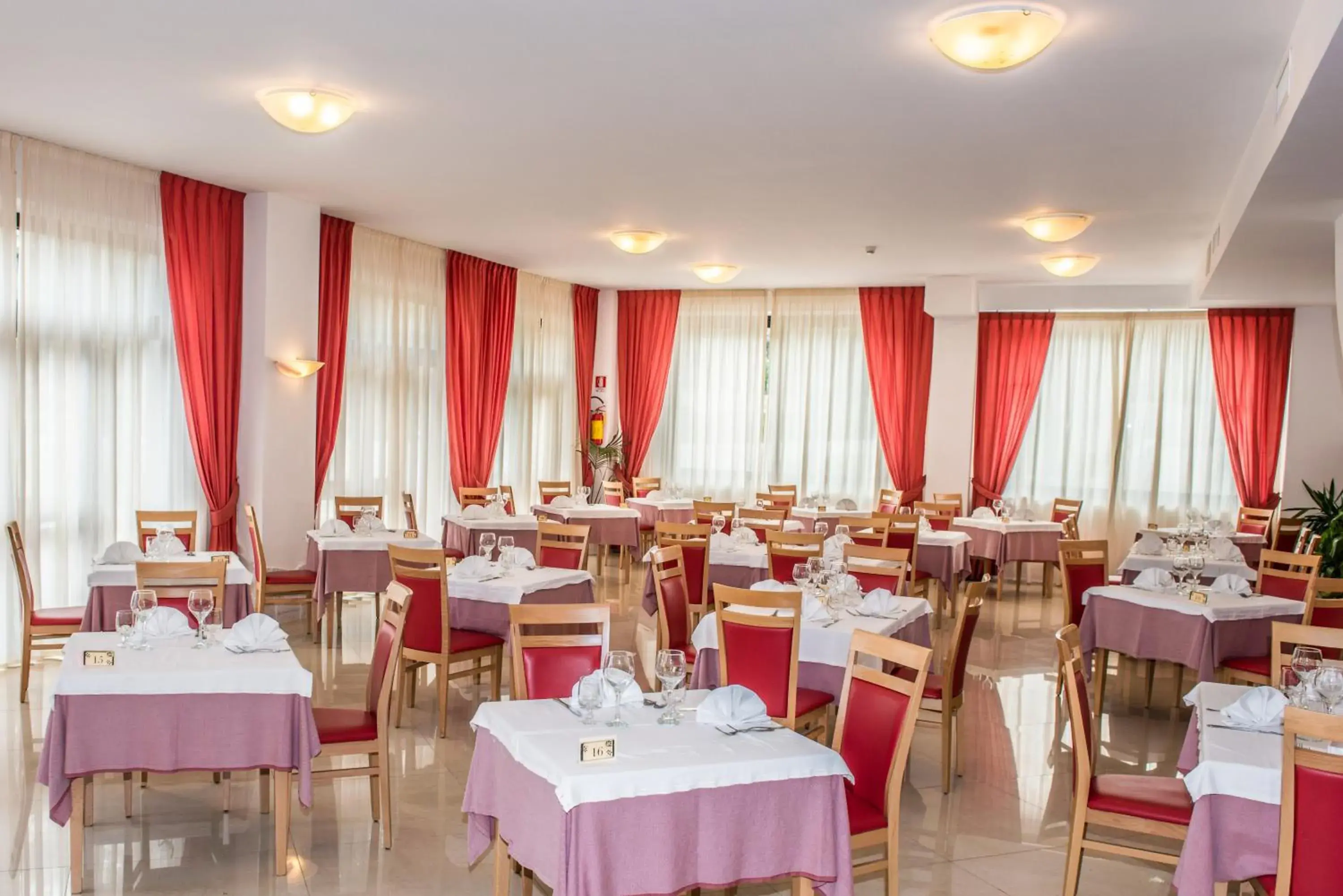 Restaurant/Places to Eat in Hotel Delle More