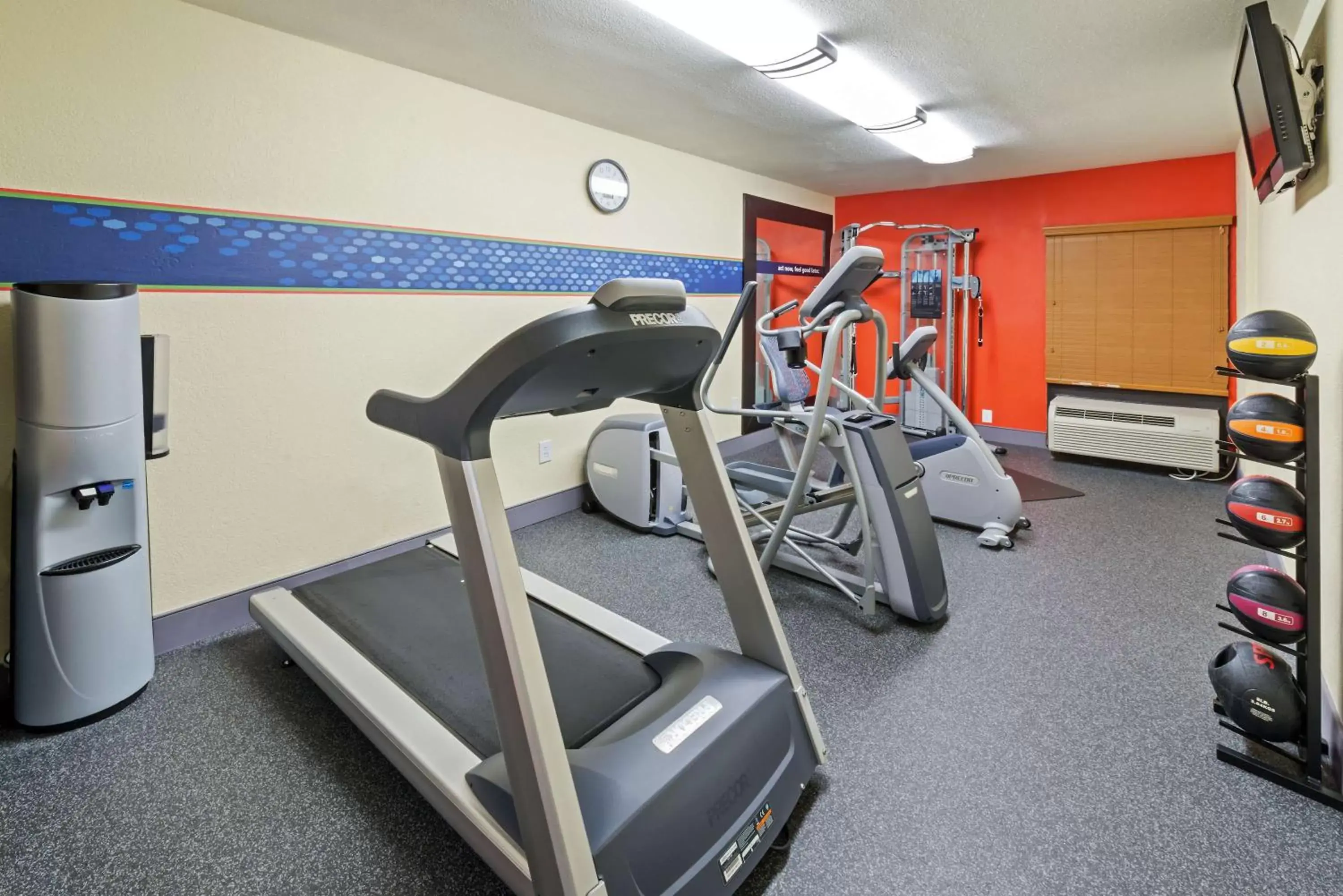 Fitness centre/facilities in Hampton Inn I-10 & College Drive Fitness centre/facilities in Hampton Inn I-10 & College Drive