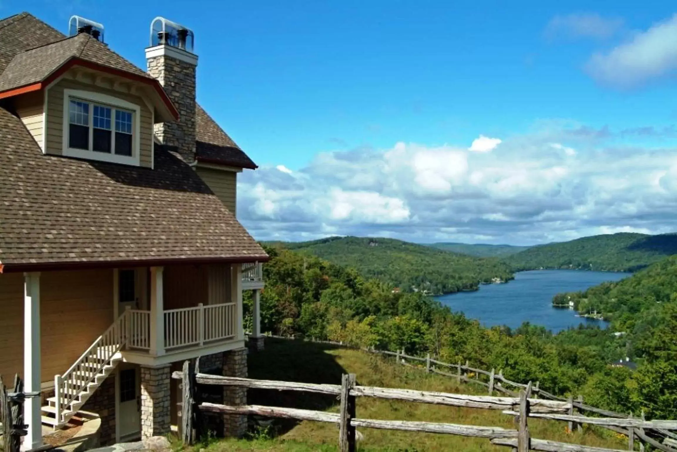 Facade/entrance in Cap Tremblant Mountain Resort