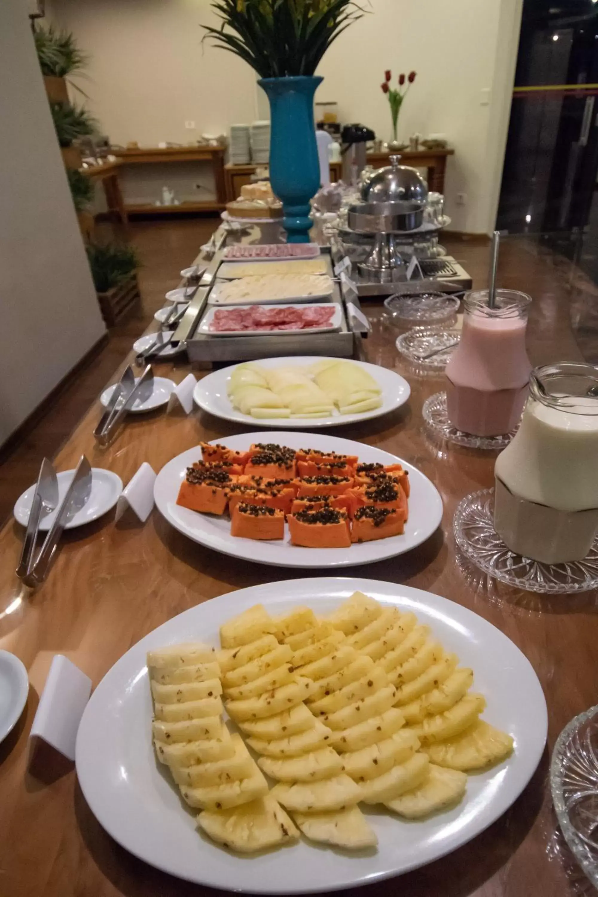 Continental breakfast in Golden Ingá Hotel