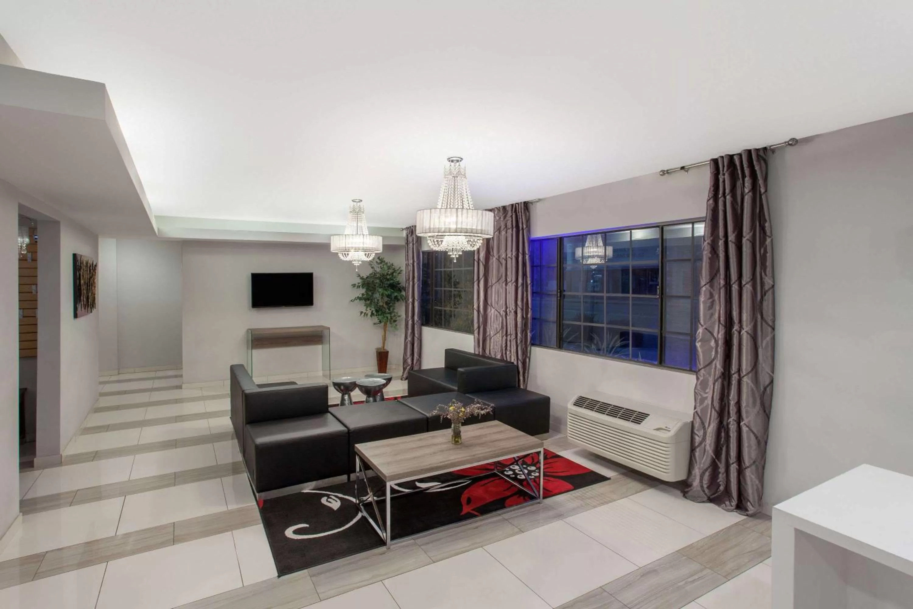 Lobby or reception in Ramada by Wyndham Culver City