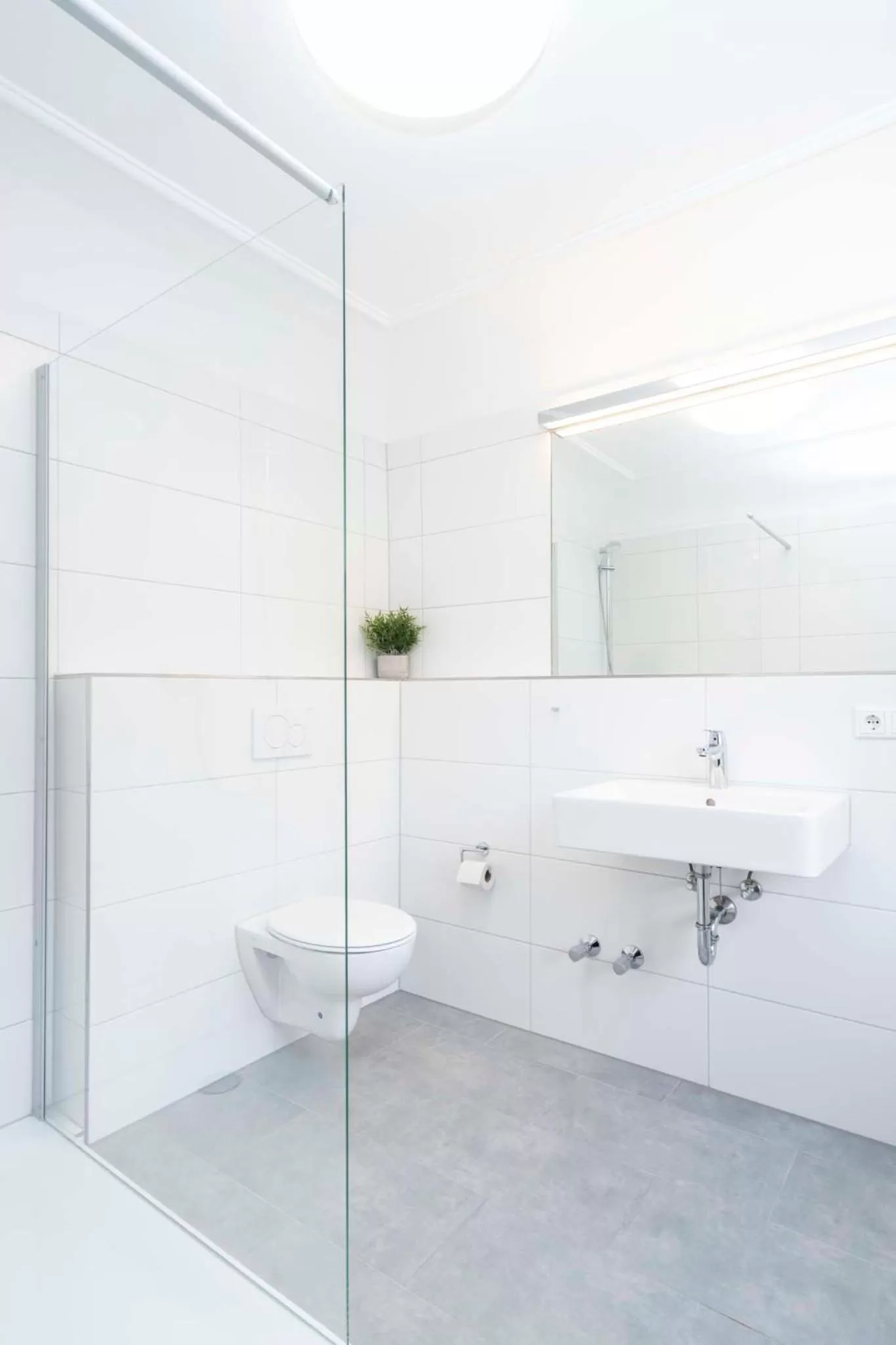 Bathroom in Hotel National