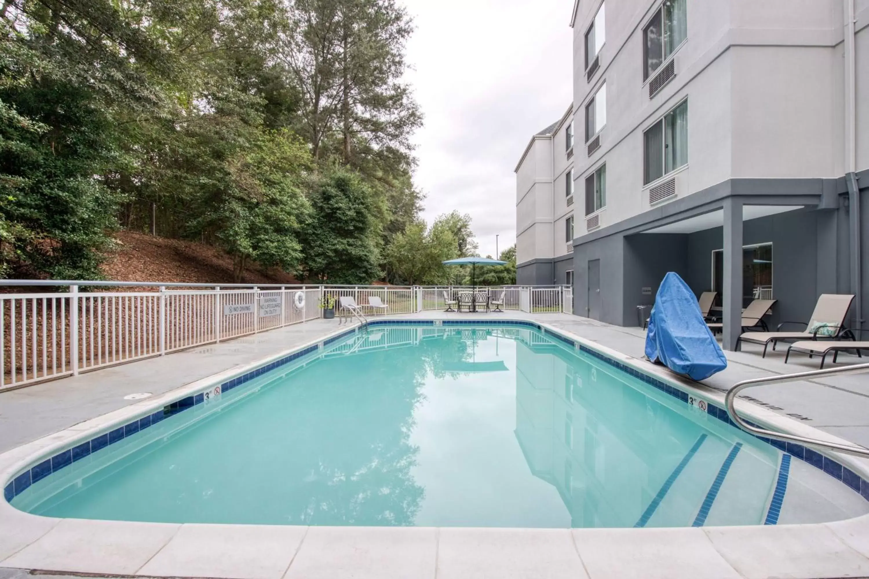 Swimming Pool in Fairfield Inn & Suites Raleigh Crabtree Valley