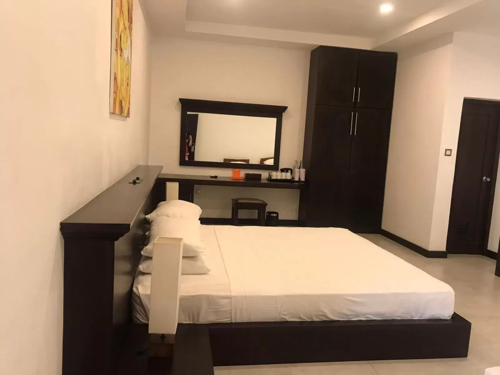 Photo of the whole room, Bed in Rajarata Hotel Anuradhapura Photo of the whole room, Bed in Rajarata Hotel Anuradhapura