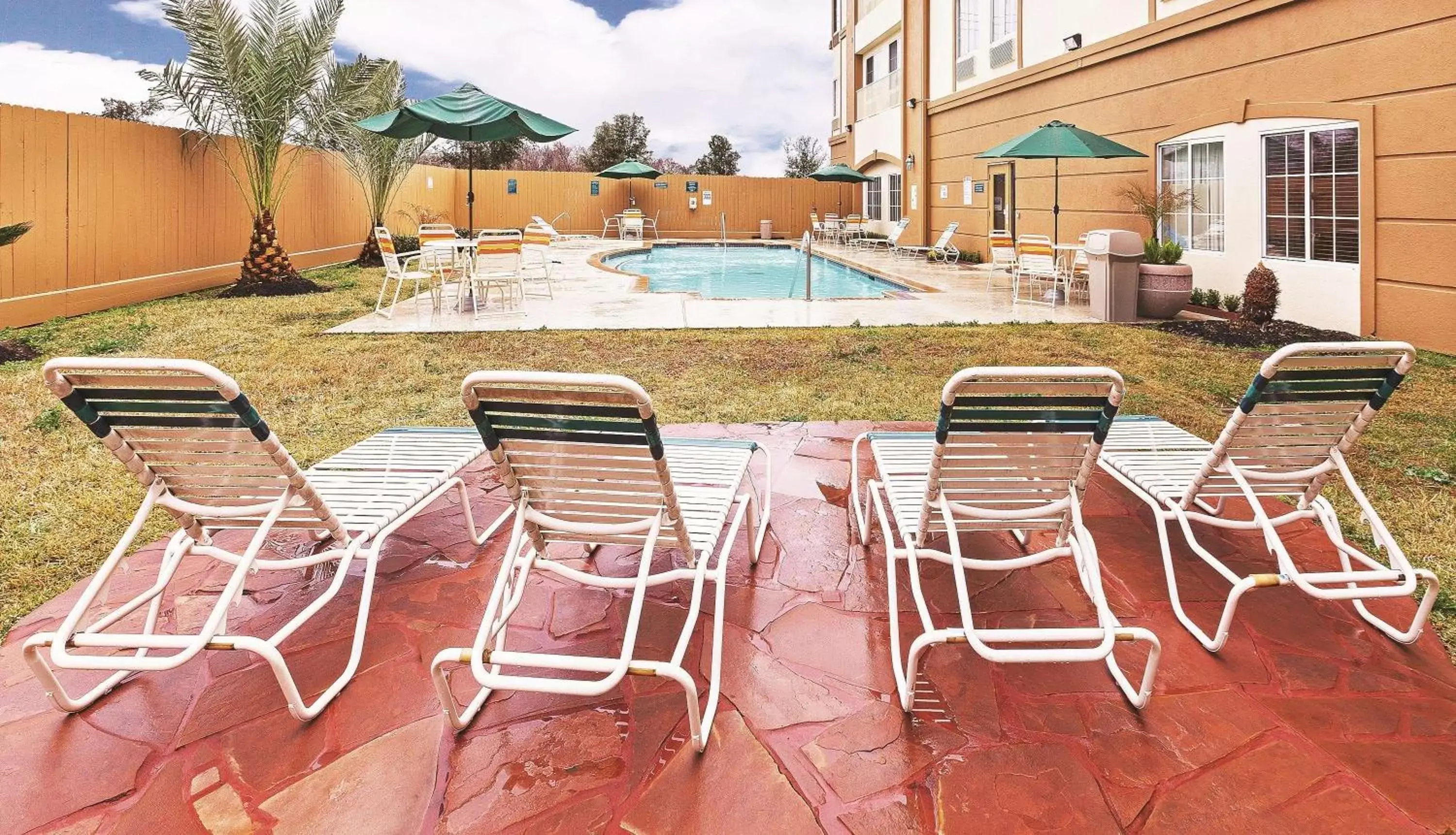On site, Swimming Pool in La Quinta by Wyndham Houston Hobby Airport