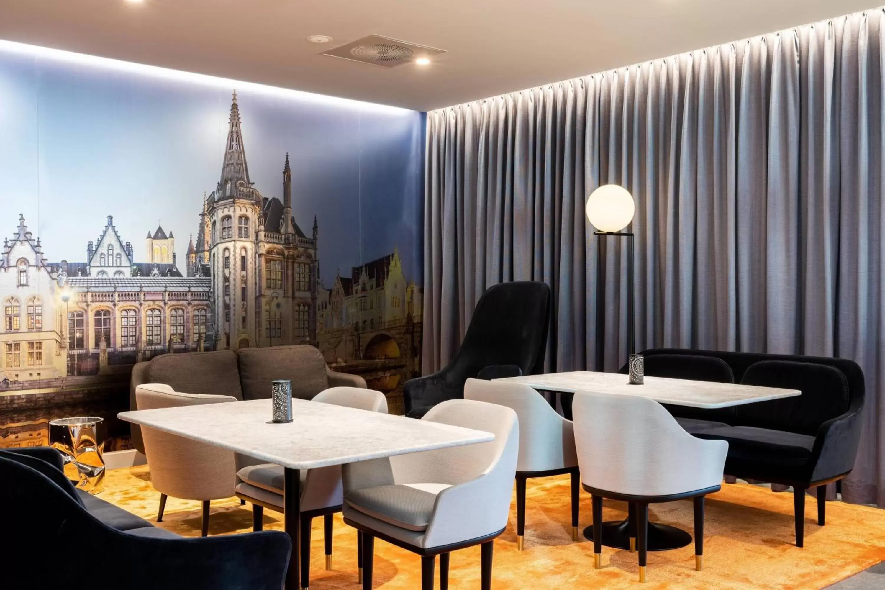 Lounge or bar, Restaurant/Places to Eat in Residence Inn Ghent by Marriott