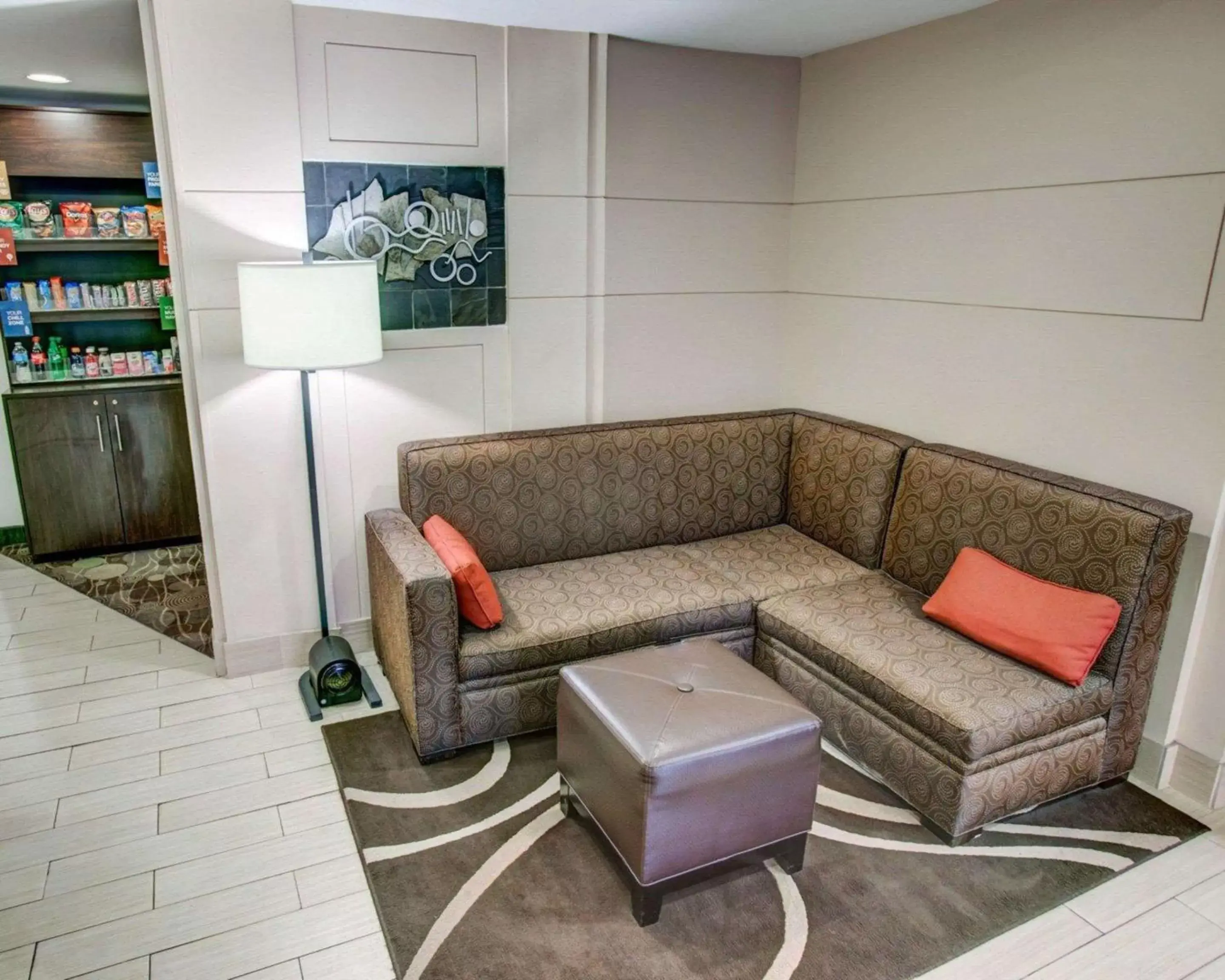 Lobby or reception, Seating Area in Comfort Suites Coraopolis