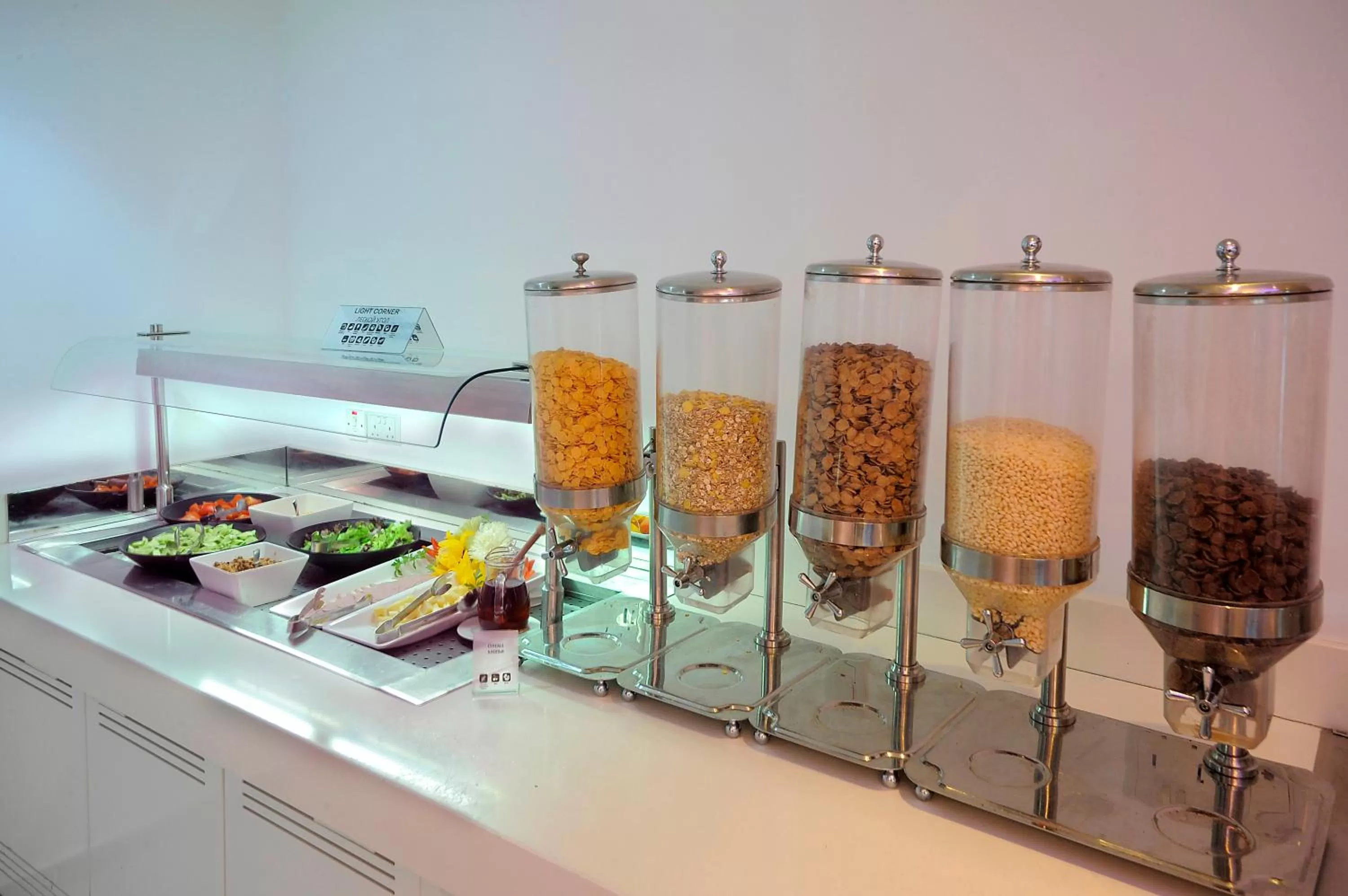 Breakfast in Nestor Hotel