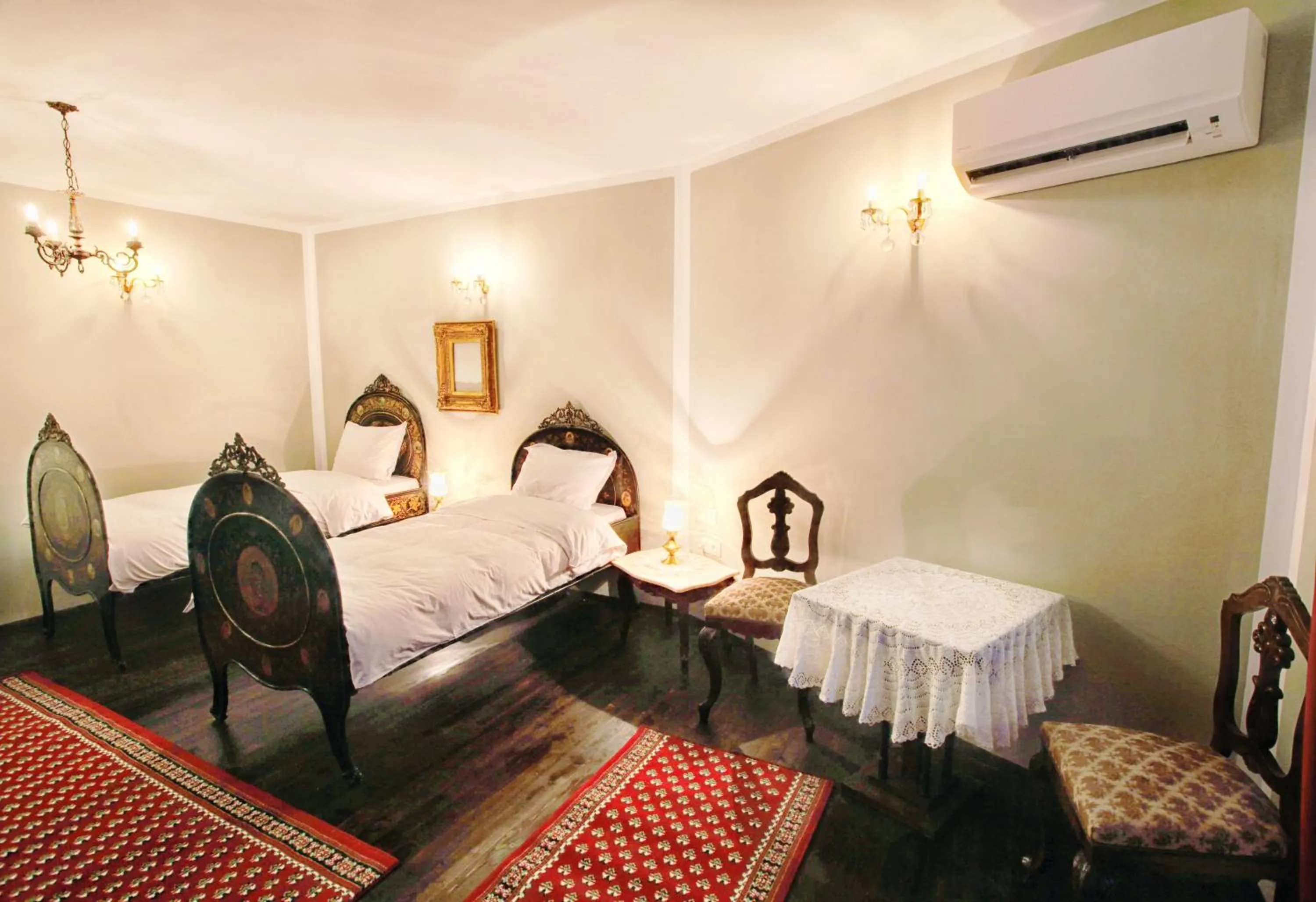 On site, Bed in Hotel Evmolpia