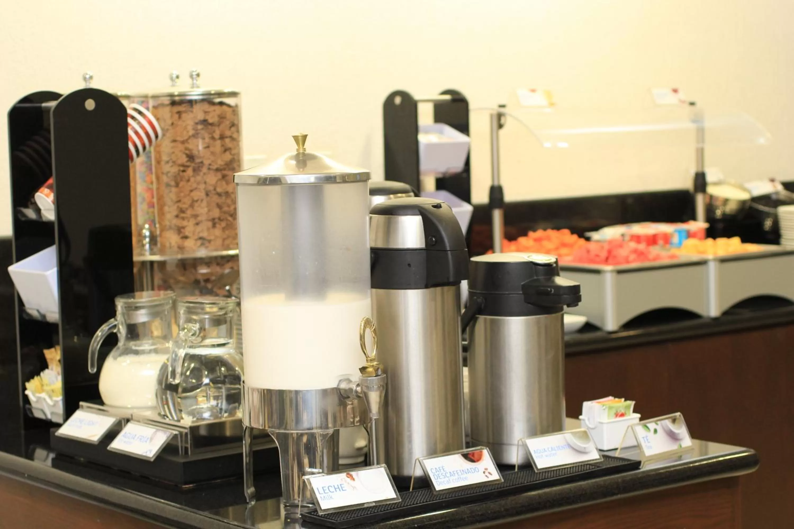 Restaurant/places to eat in Holiday Inn Express Tuxtla Gutierrez La Marimba by IHG