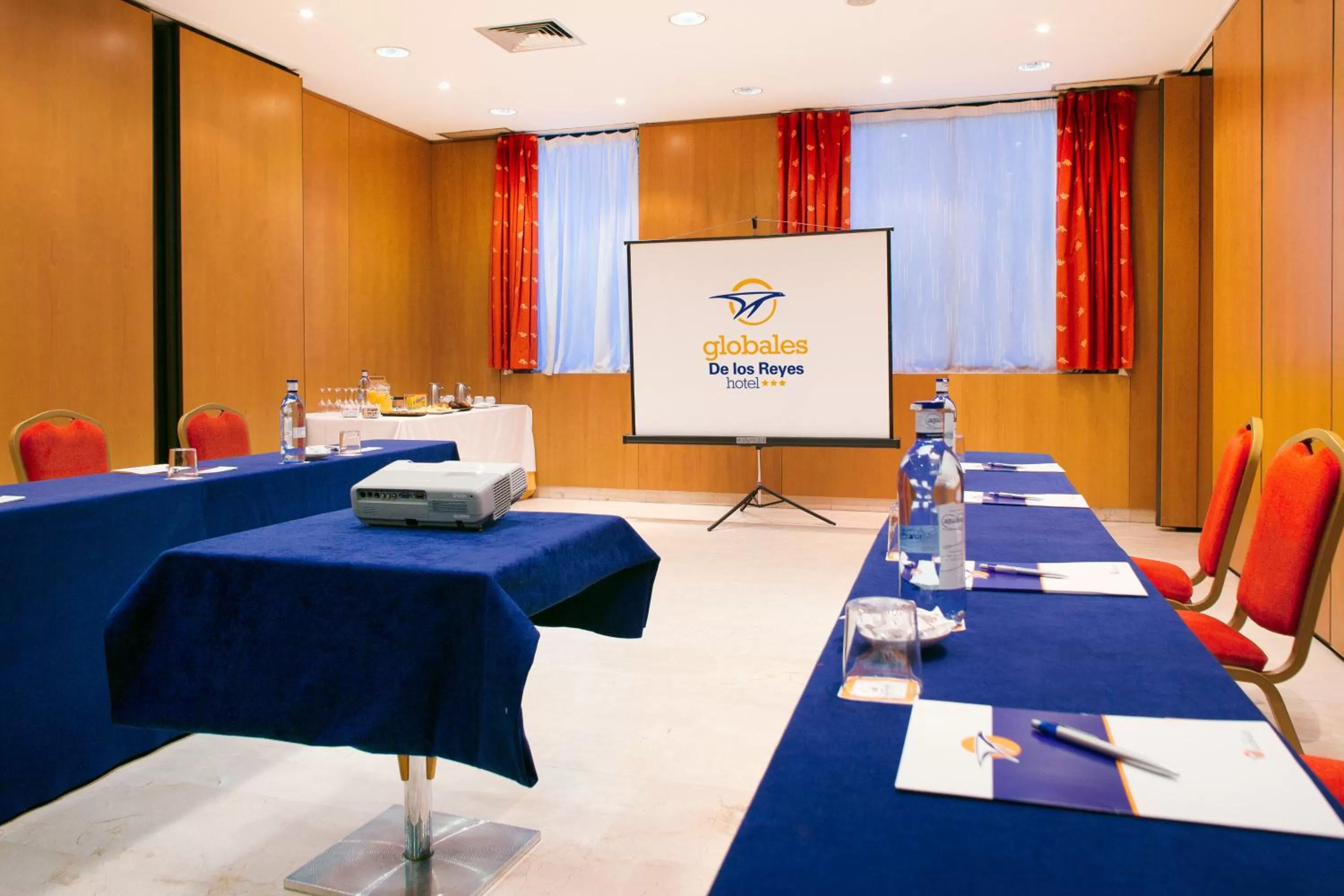 Meeting/conference room in Globales de los Reyes