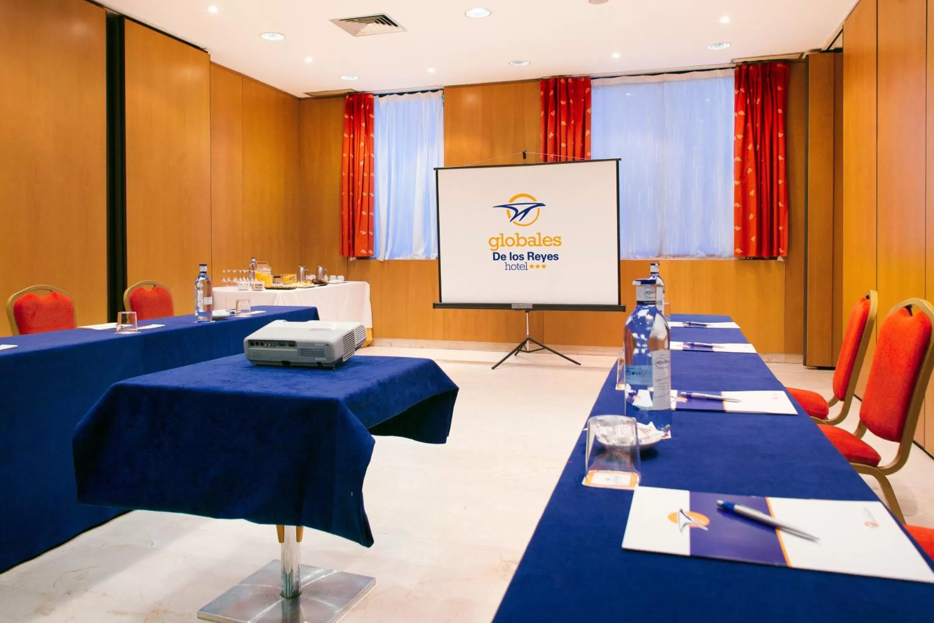 Meeting/conference room, Business Area/Conference Room in Globales de los Reyes