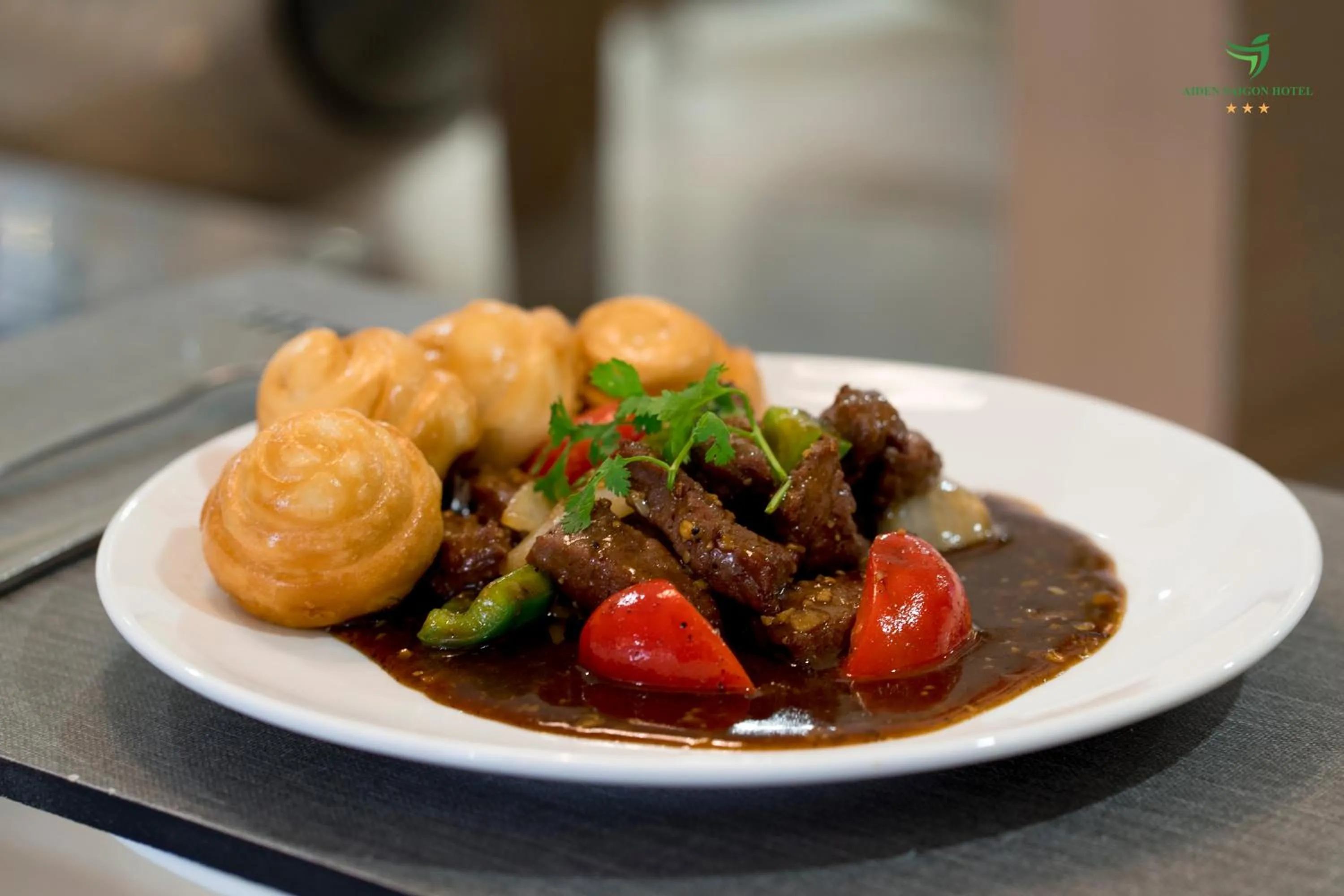 Restaurant/places to eat in Aiden Saigon Hotel