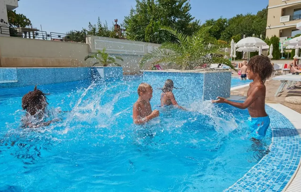 Swimming pool in Penelopa Palace Apart Hotel & SPA Swimming pool in Penelopa Palace Apart Hotel & SPA