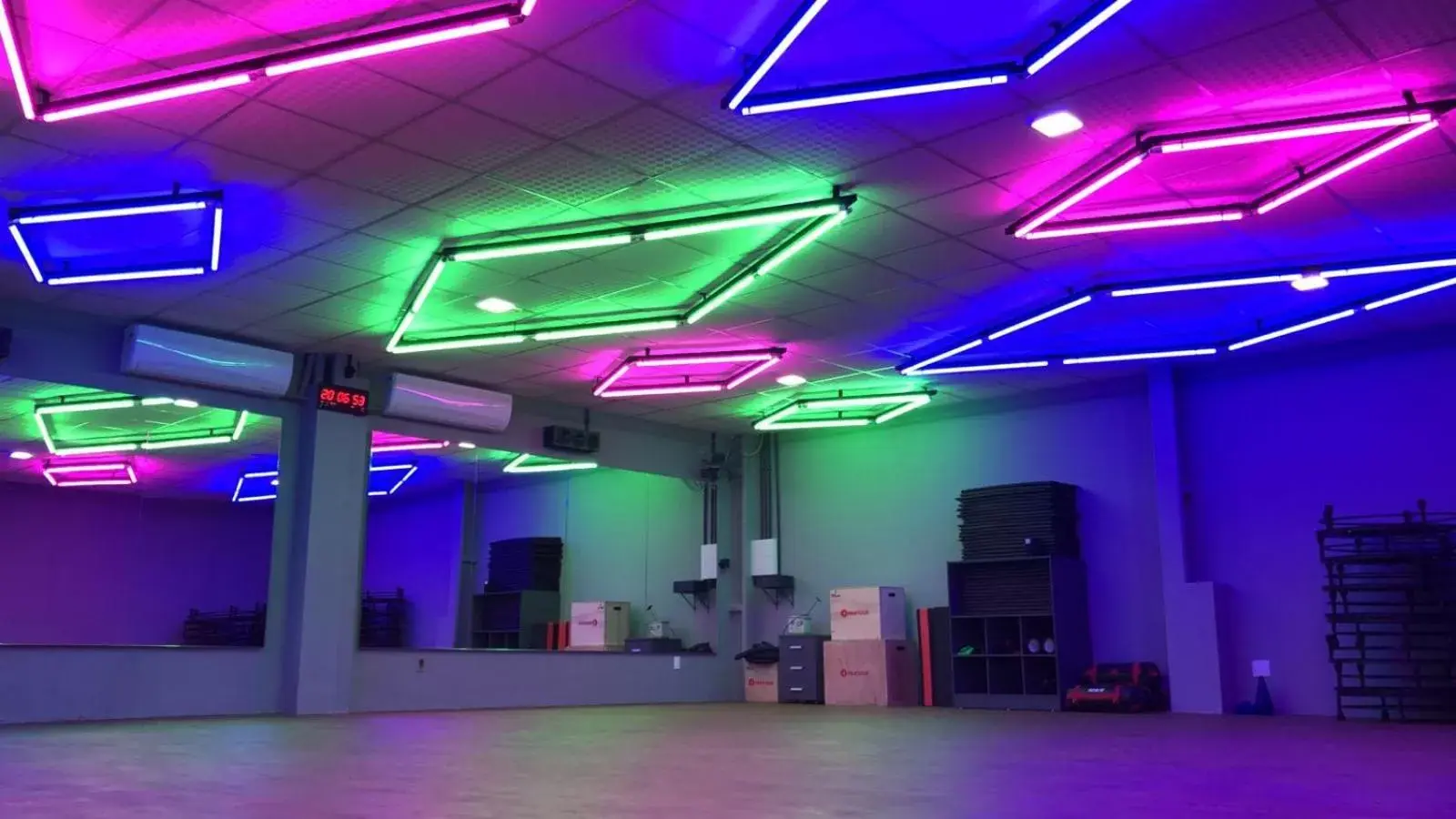 Fitness centre/facilities in Brisamar Suite Hotel Fitness centre/facilities in Brisamar Suite Hotel