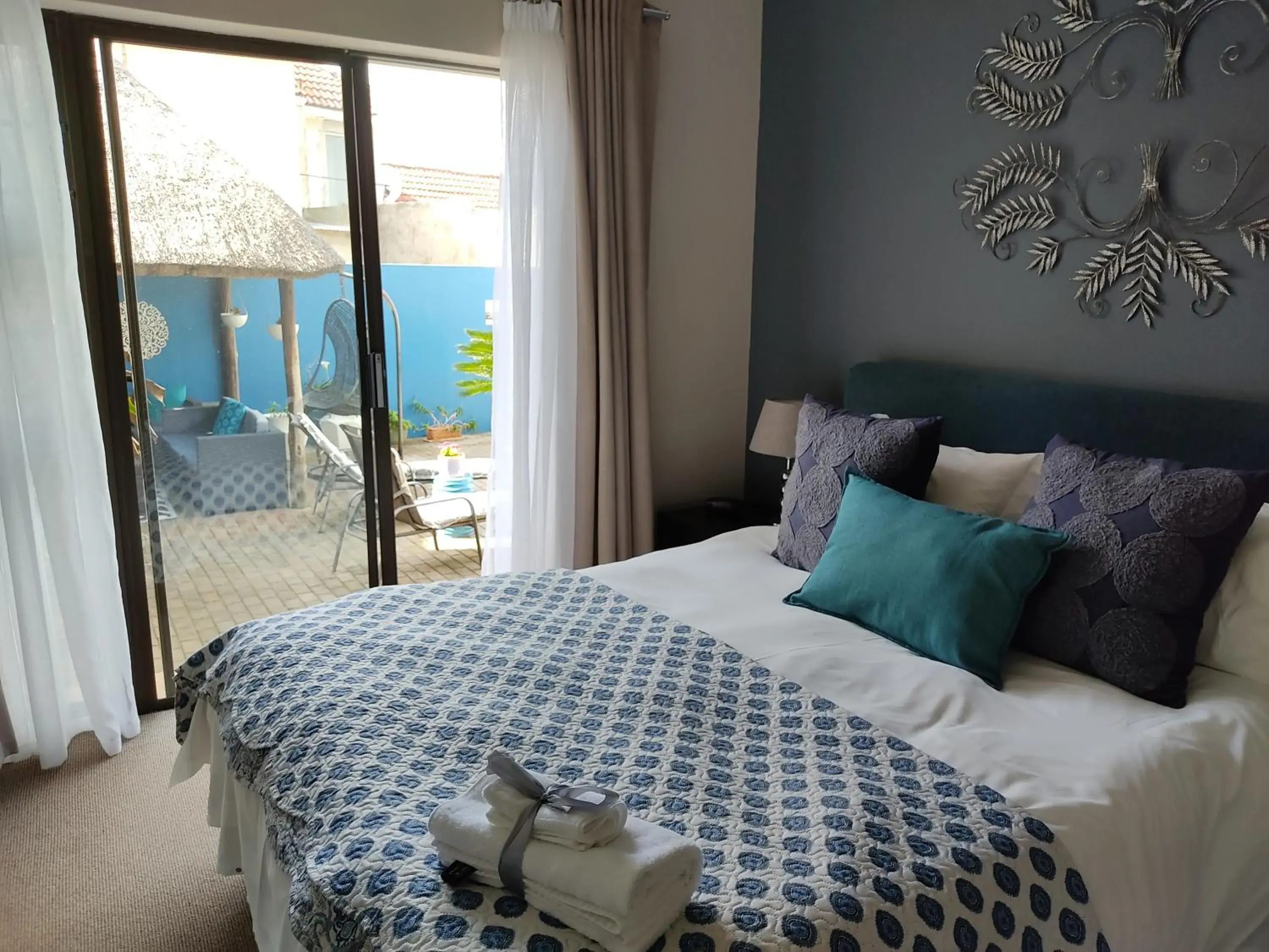 Pool view in Palm Beach Guesthouse Pool view in Palm Beach Guesthouse