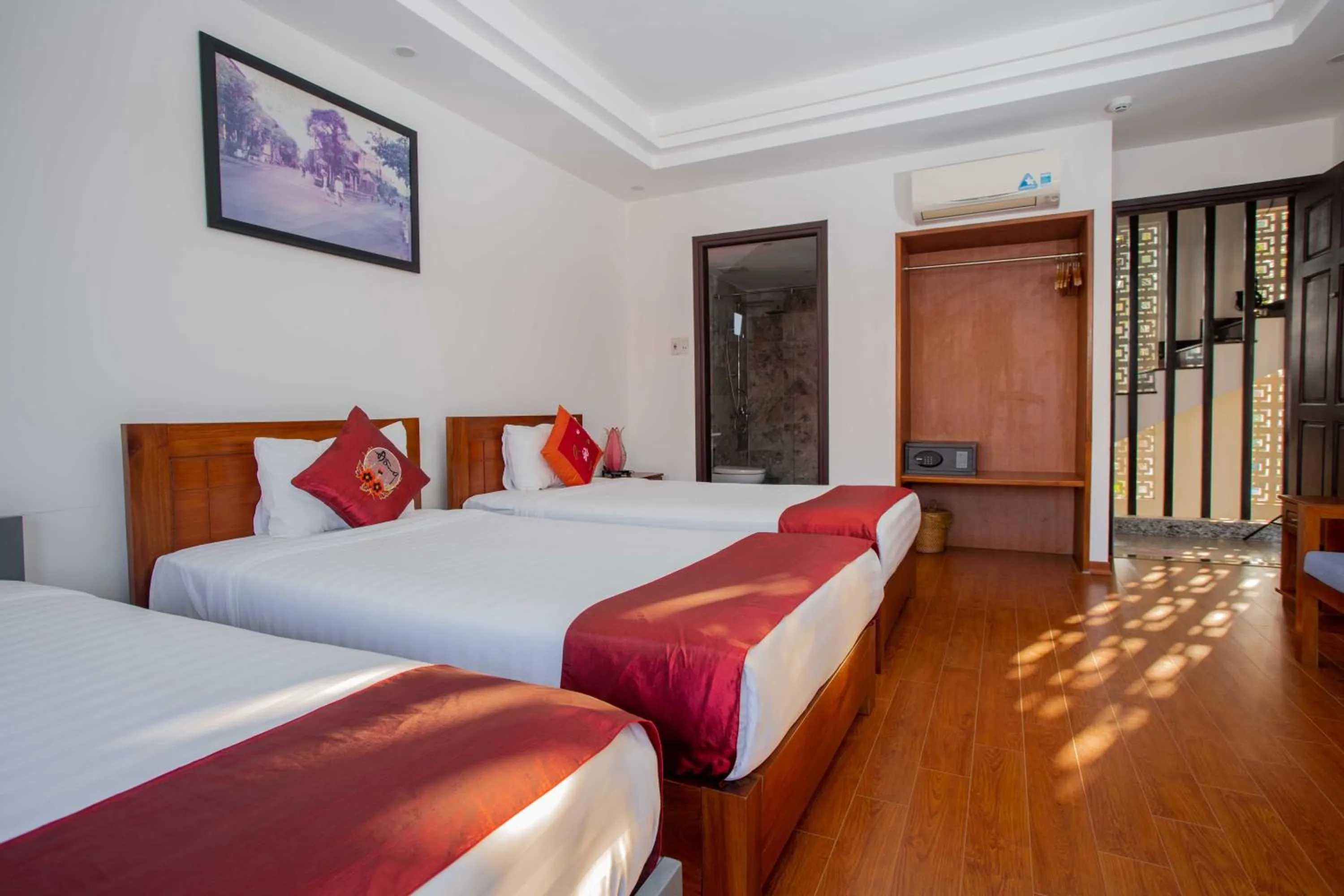 Bed in Trendy Life Villa Hoi An