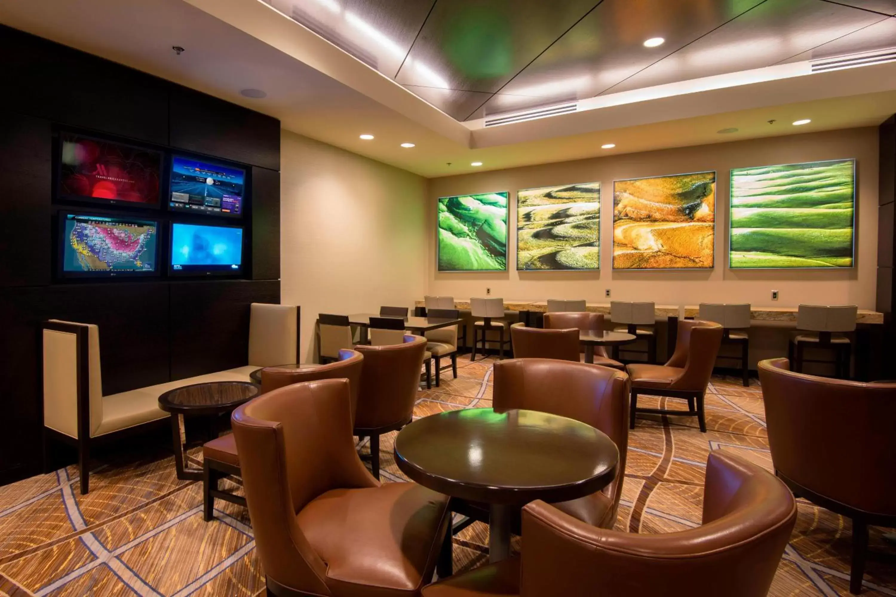 Lounge or bar, Lounge/Bar in Wichita Marriott