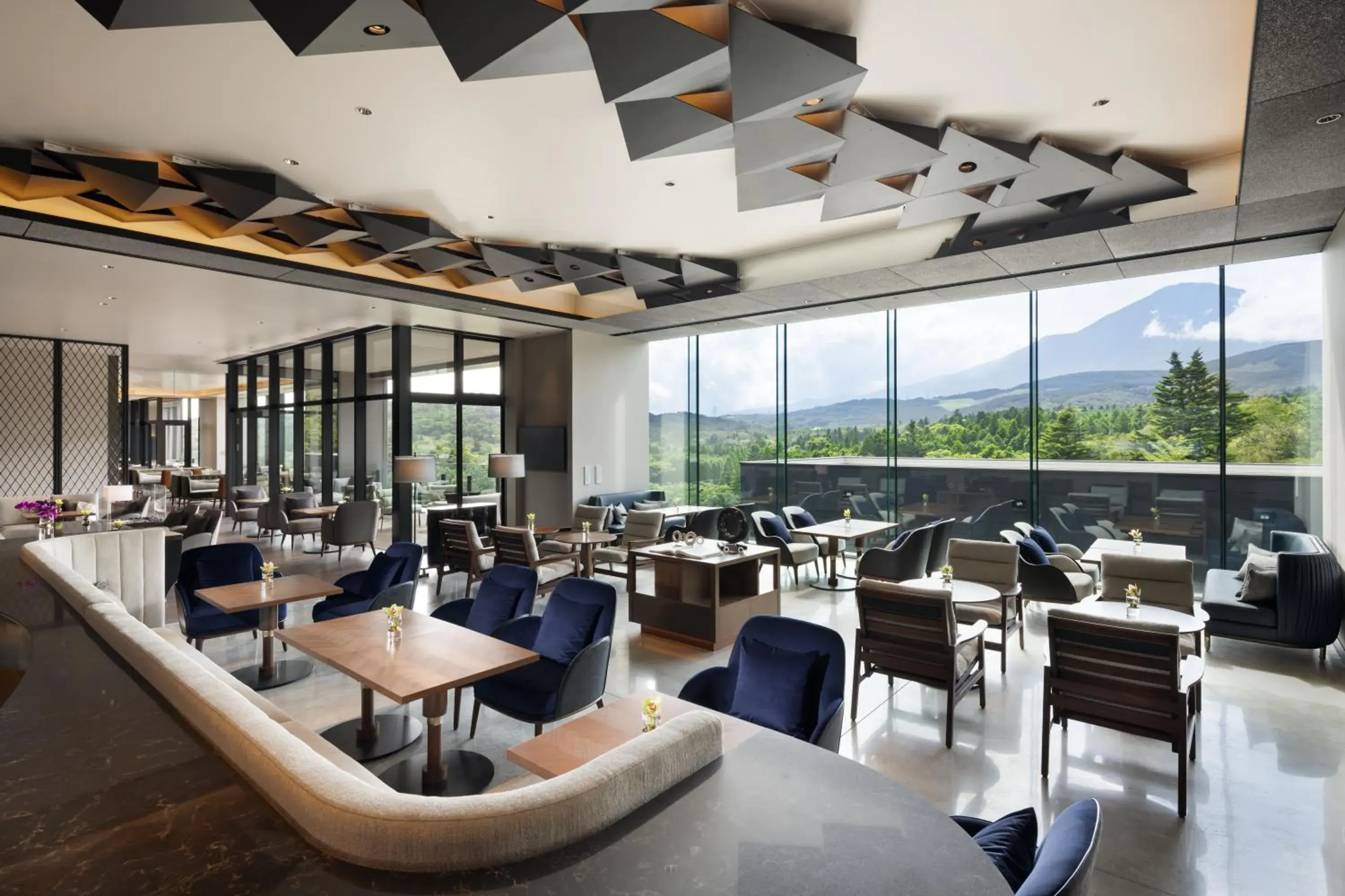 Lobby or reception, Restaurant/Places to Eat in Fuji Speedway Hotel, Unbound Collection by Hyatt