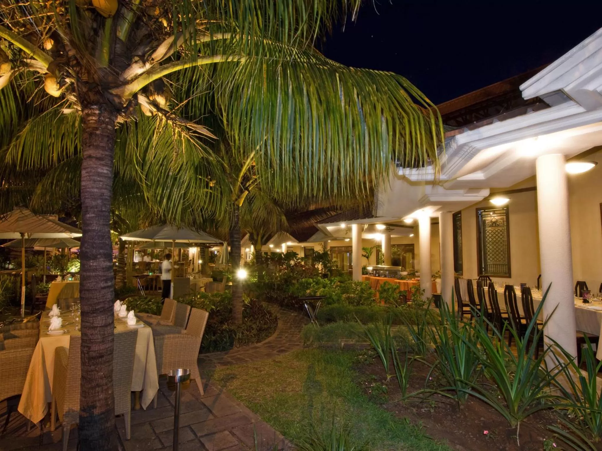 Facade/entrance in Aanari Hotel & Spa- Mauritius